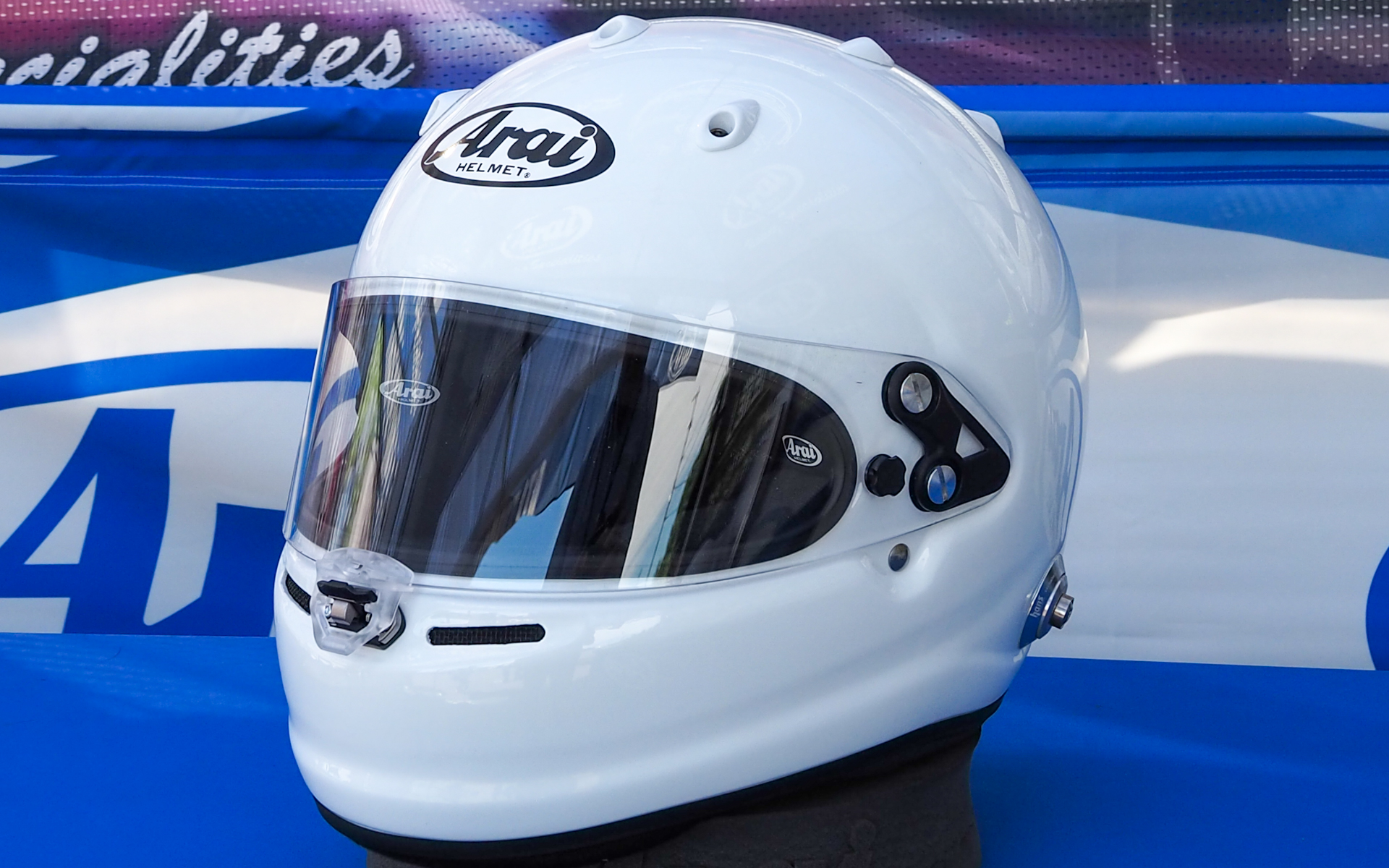 四輪レース用ヘルメット「GPV-R RO 8859」