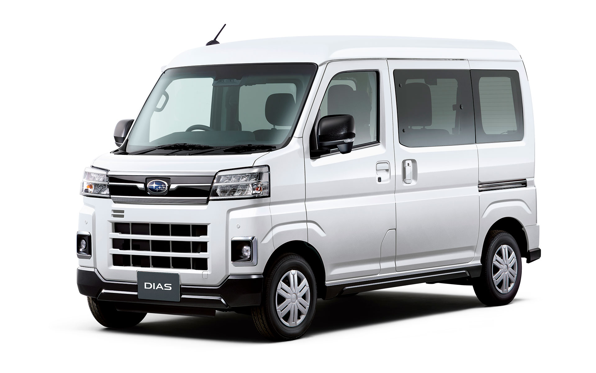 「ディアス」CVT、シャイニングホワイト・パール