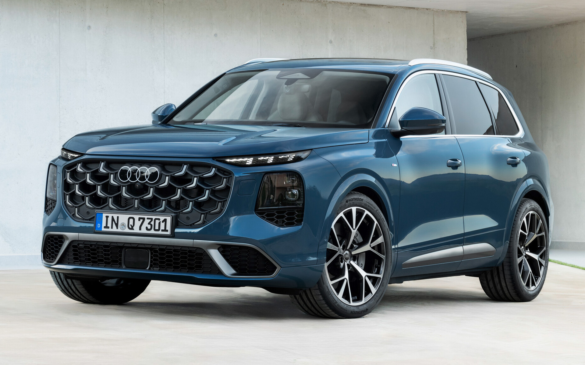新型「Q7」