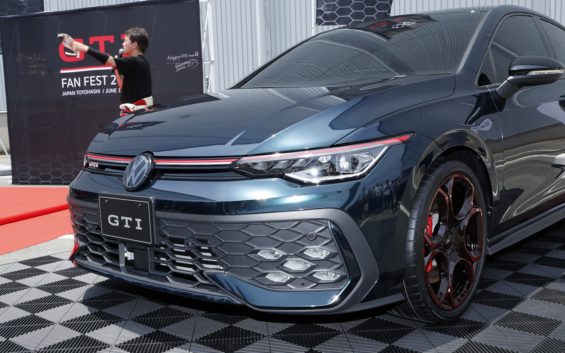「ゴルフGTI 50周年記念限定車」