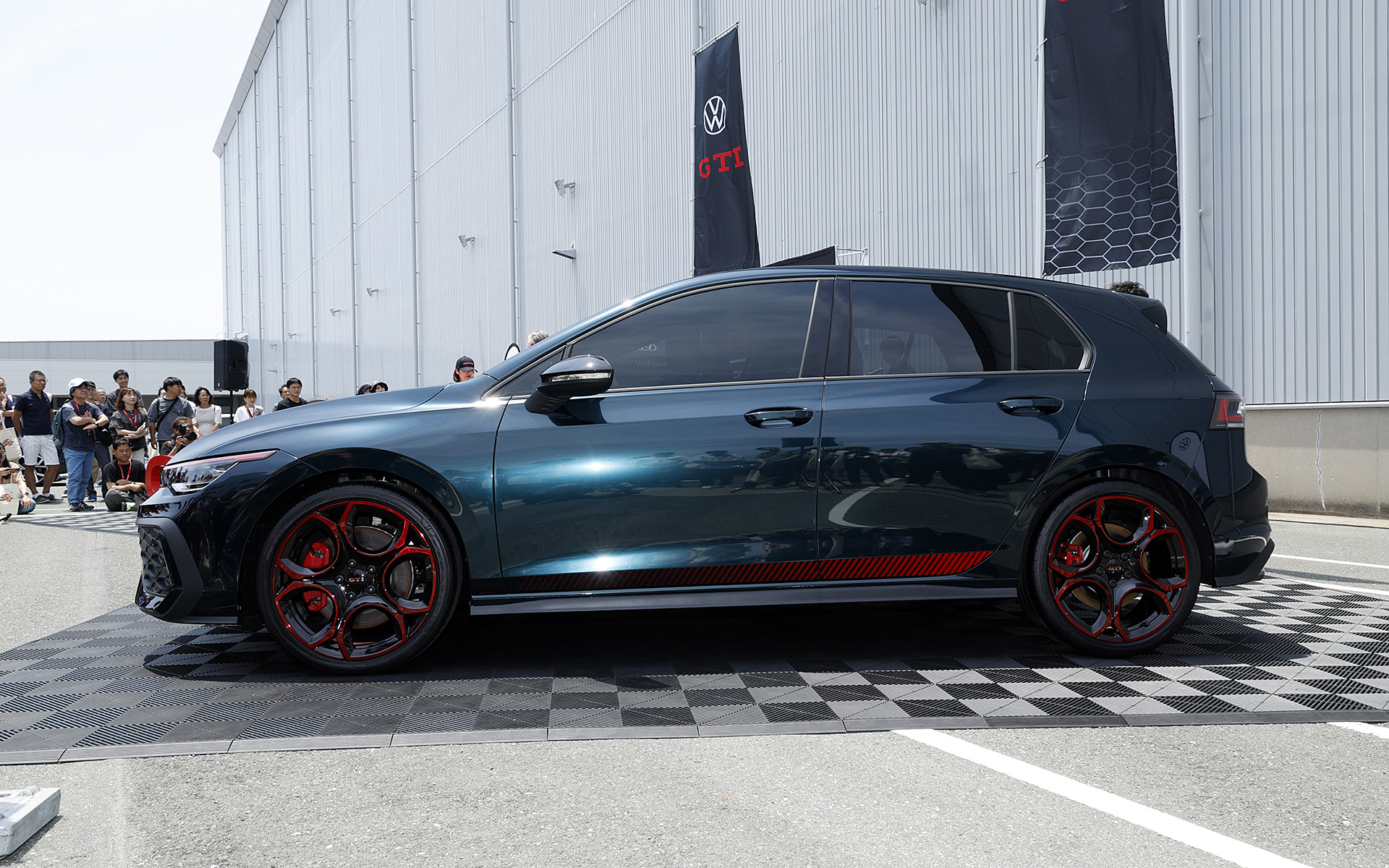 「ゴルフGTI 50周年記念限定車」