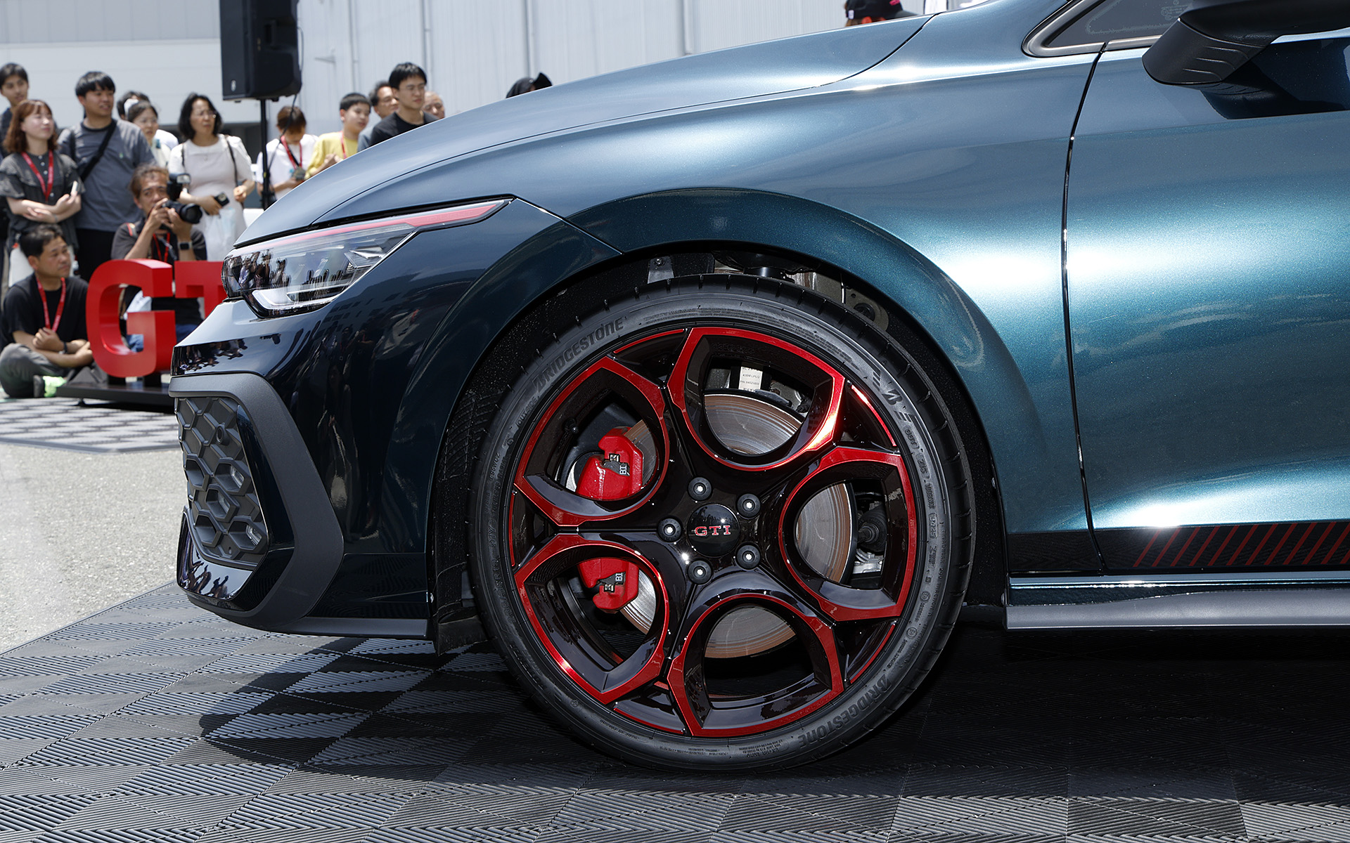 「ゴルフGTI 50周年記念限定車」
