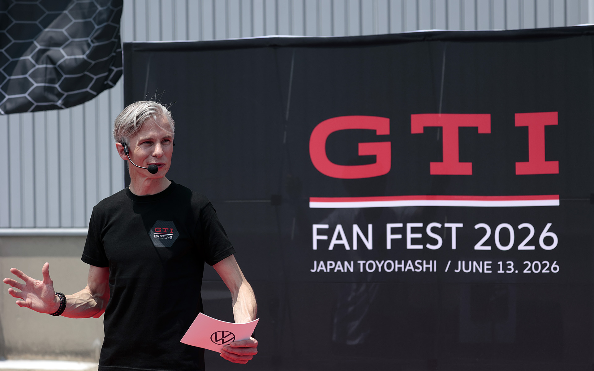 フォルクスワーゲン ジャパンのブランドディレクターであり、フォルクスワーゲン グループ ジャパン株式会社 代表取締役社長のマーティン・ザーゲ氏