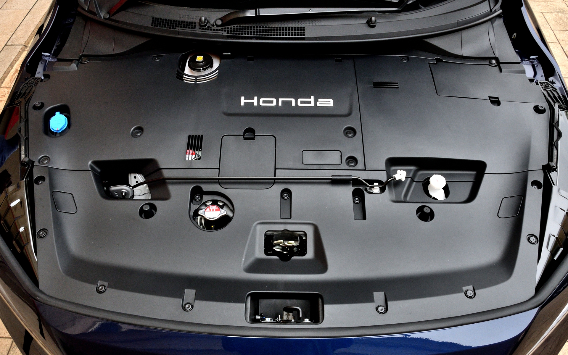 搭載する駆動モーター（MCF62）は、最高出力150kW（204PS）/4621-4900rpm、最大トルク310Nm/90-4621rpmを発生。WLTCモードでの一充電走行距離は535km