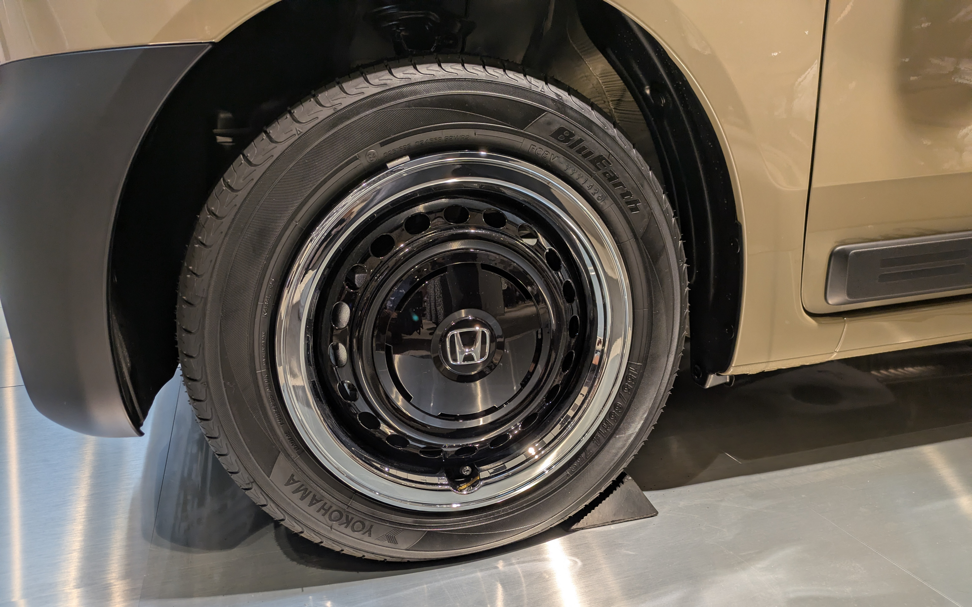 N-BOX JOYターボ特別仕様車ブラックスタイル