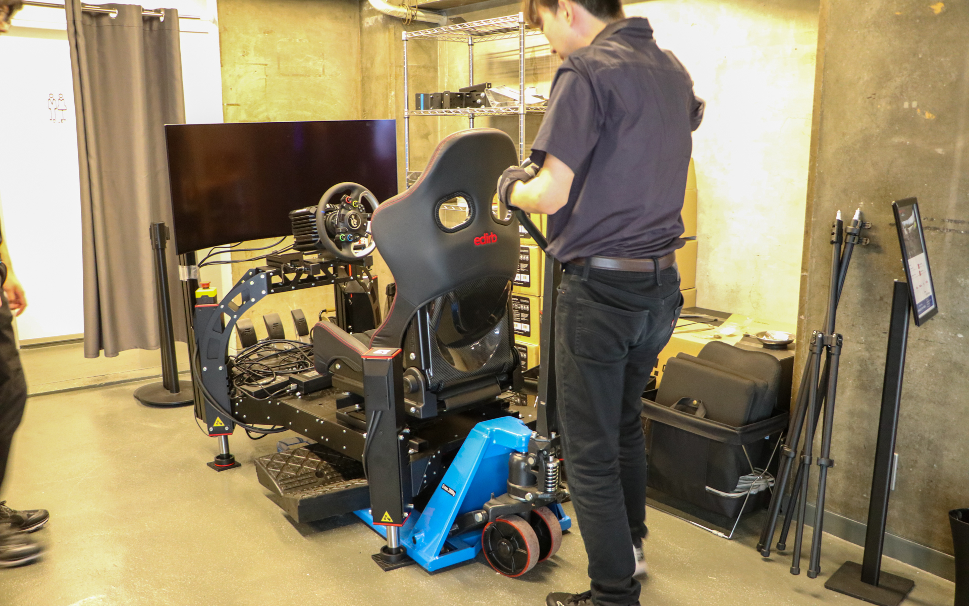 耐荷重のある床で1畳分ほどのスペースがあれば設置可能