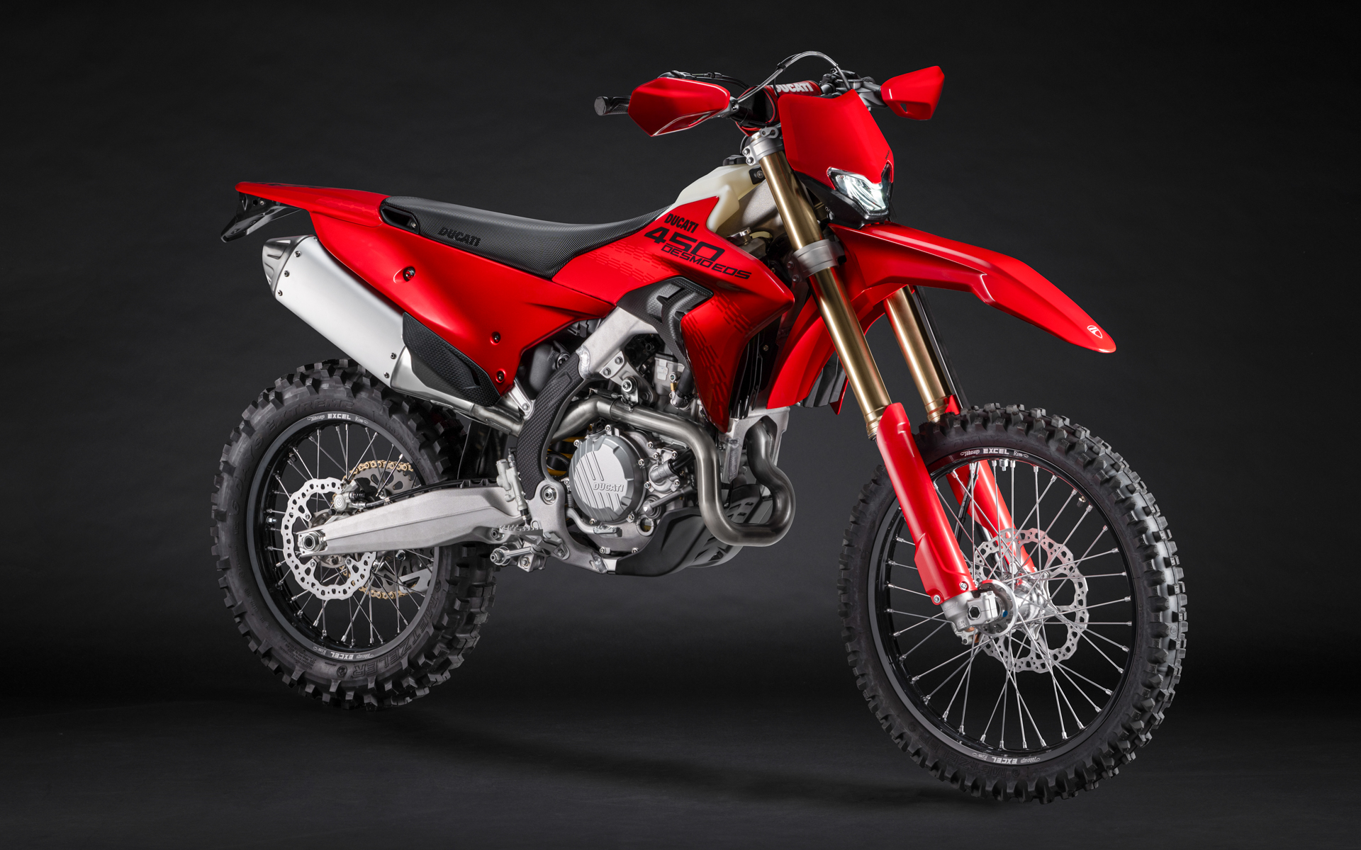 新型Desmo450 EDS（競技専用モデル）