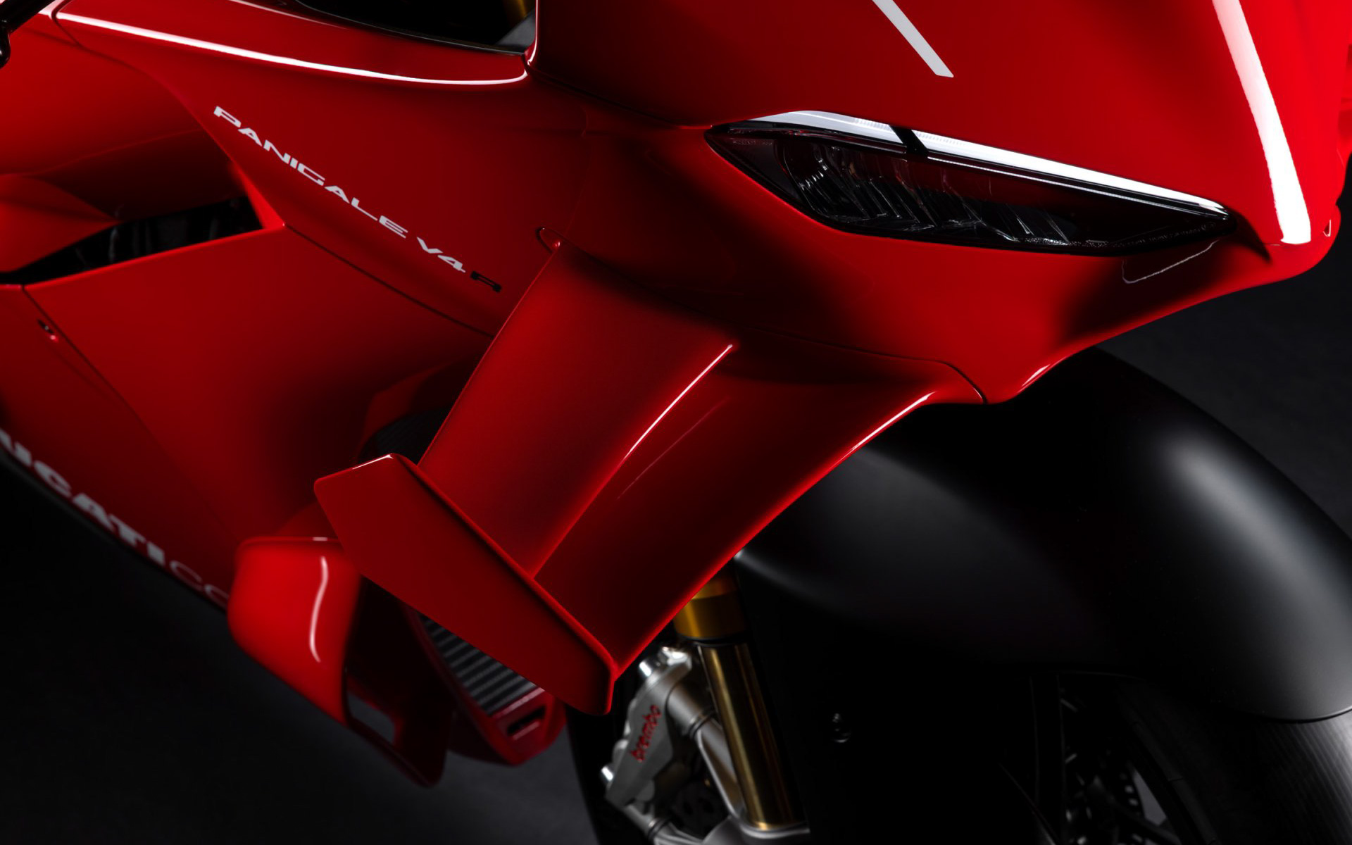 最高出力218PSを発生する90度V型4気筒998cc デスモセディチ・ストラダーレRエンジンを搭載する新型「パニガーレ V4 R」（2026年モデル）