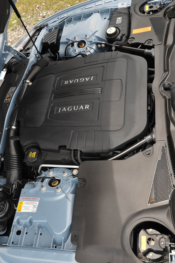 自然吸気のV8エンジン