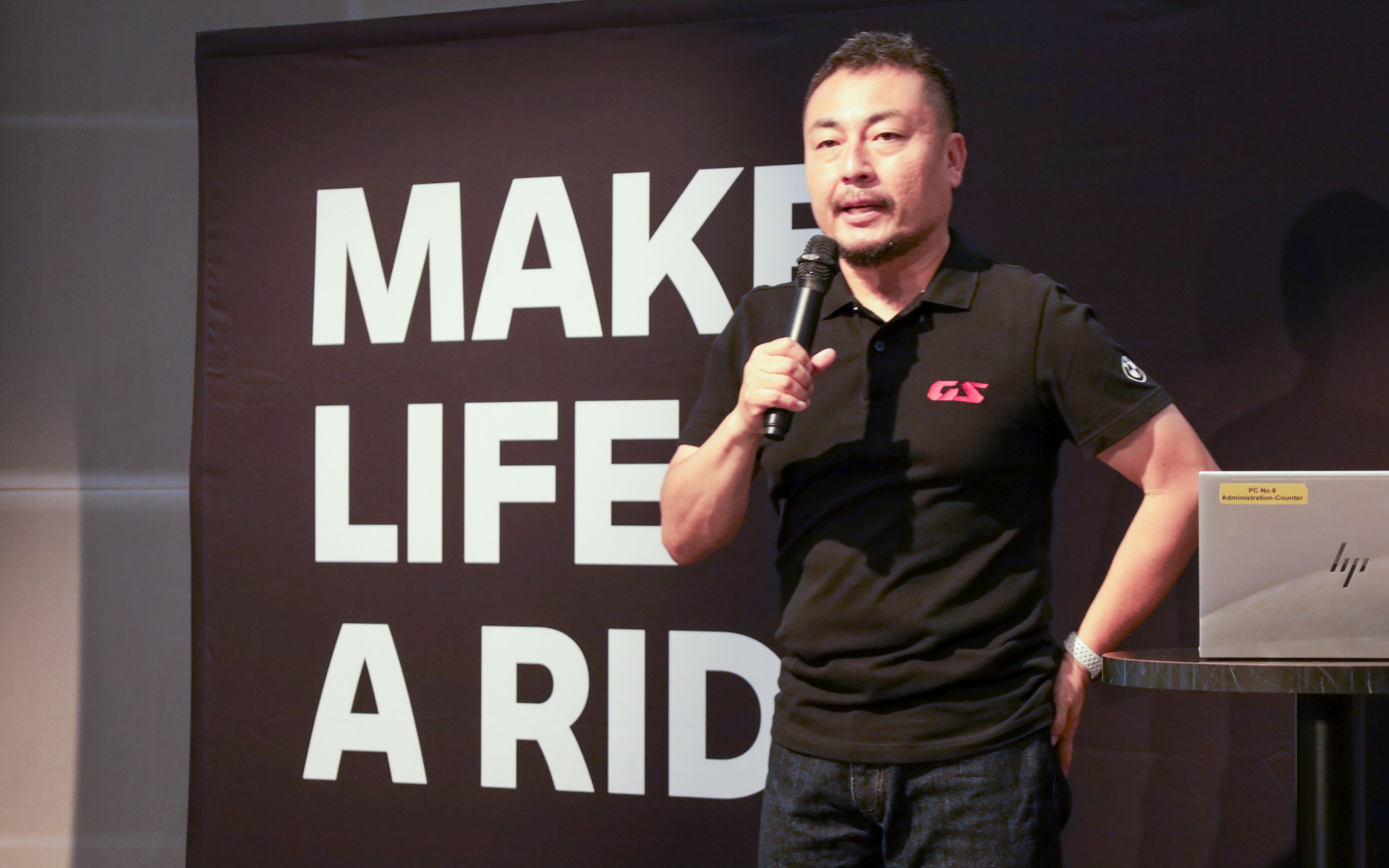 マーケティング戦略とターゲット層について解説する中根知彦氏