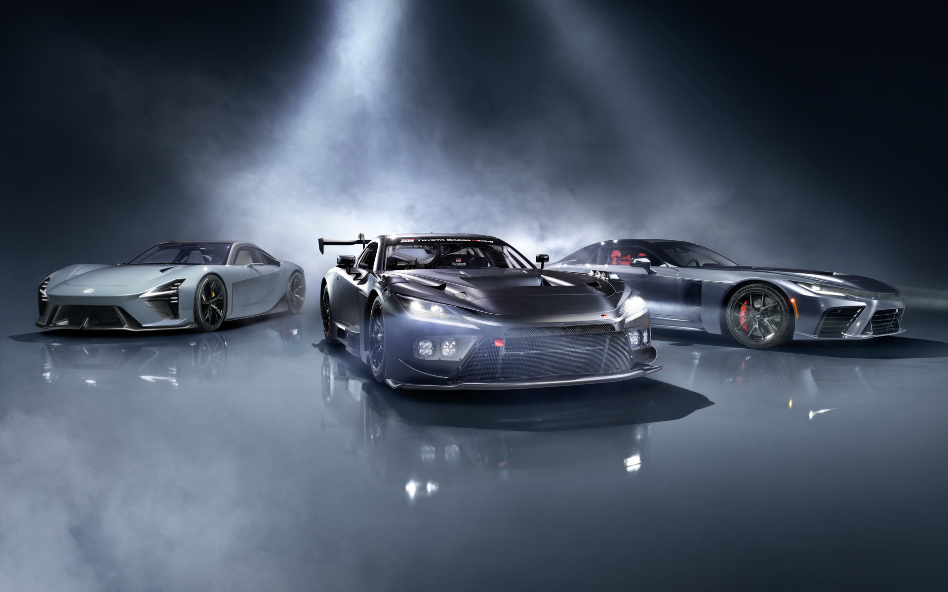 左から「LFAコンセプト」「GR GT3」「GR GT」