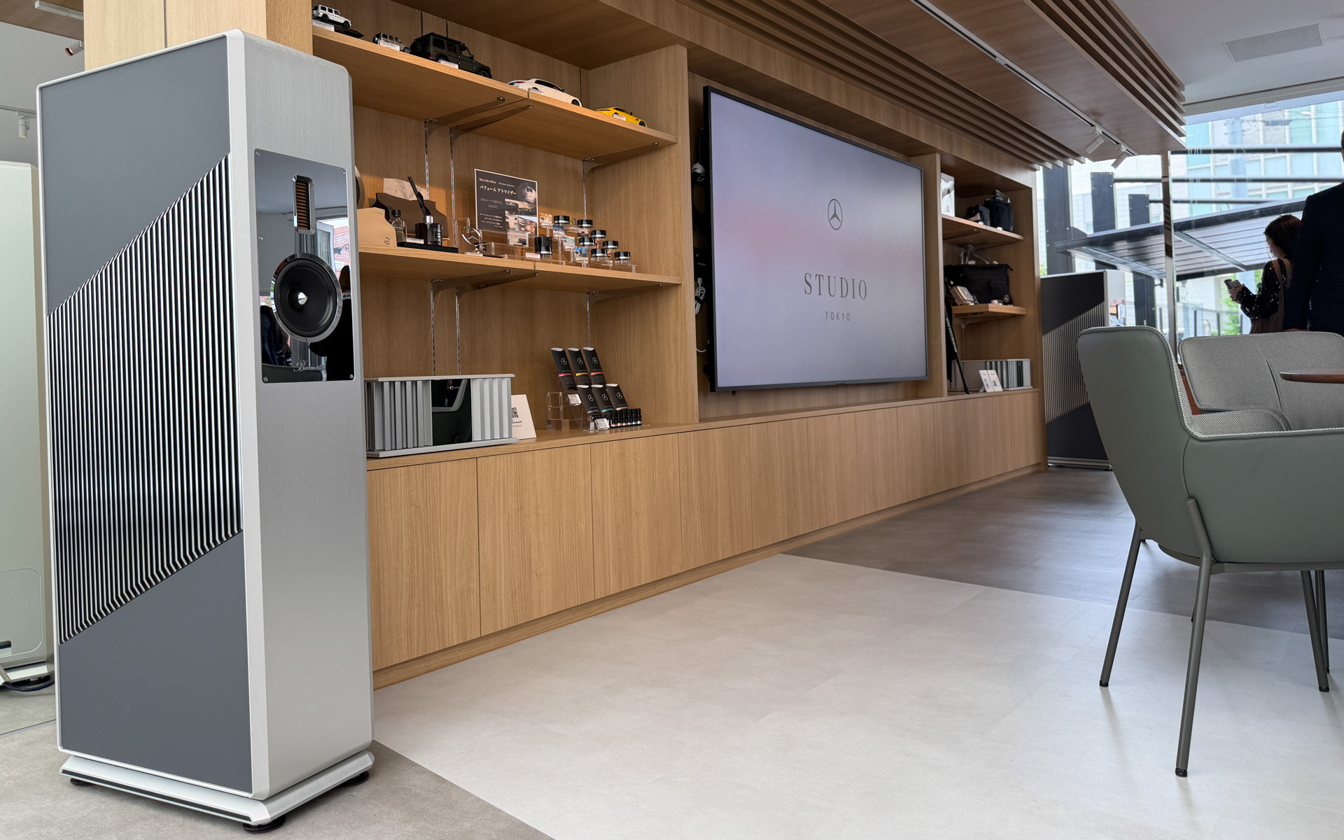 Burmester（ブルメスター）のサウンドシステムを採用