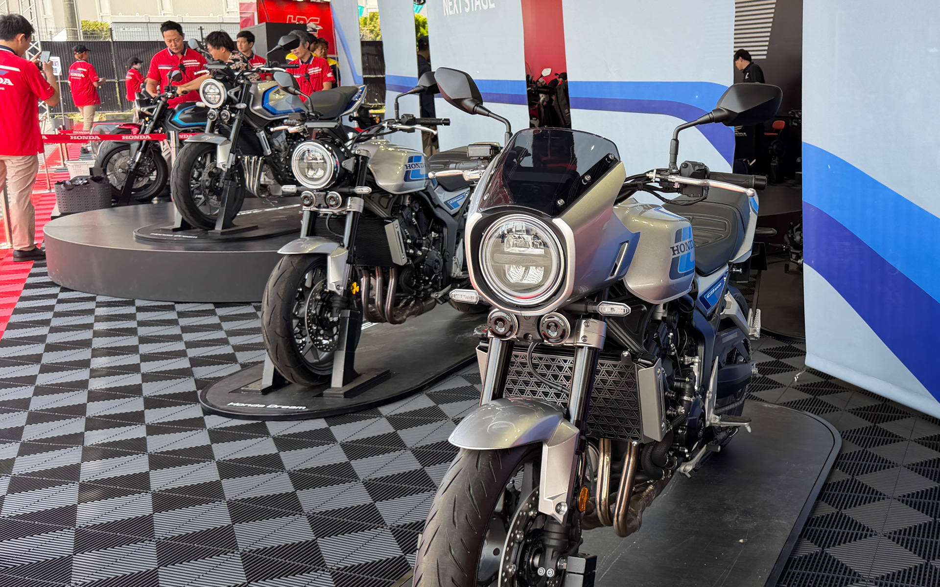 ホンダのCBシリーズの展示