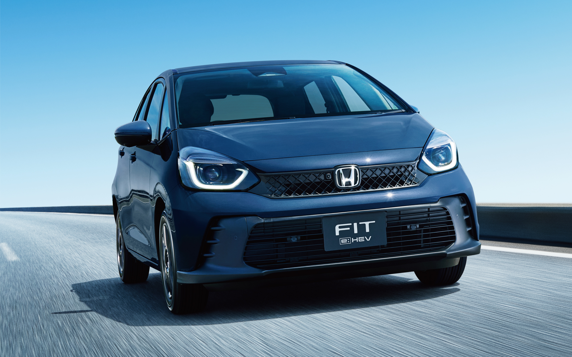 ホンダは「フィット」をマイナーチェンジして、新たなスタンダードモデル「Z」グレードを設定した