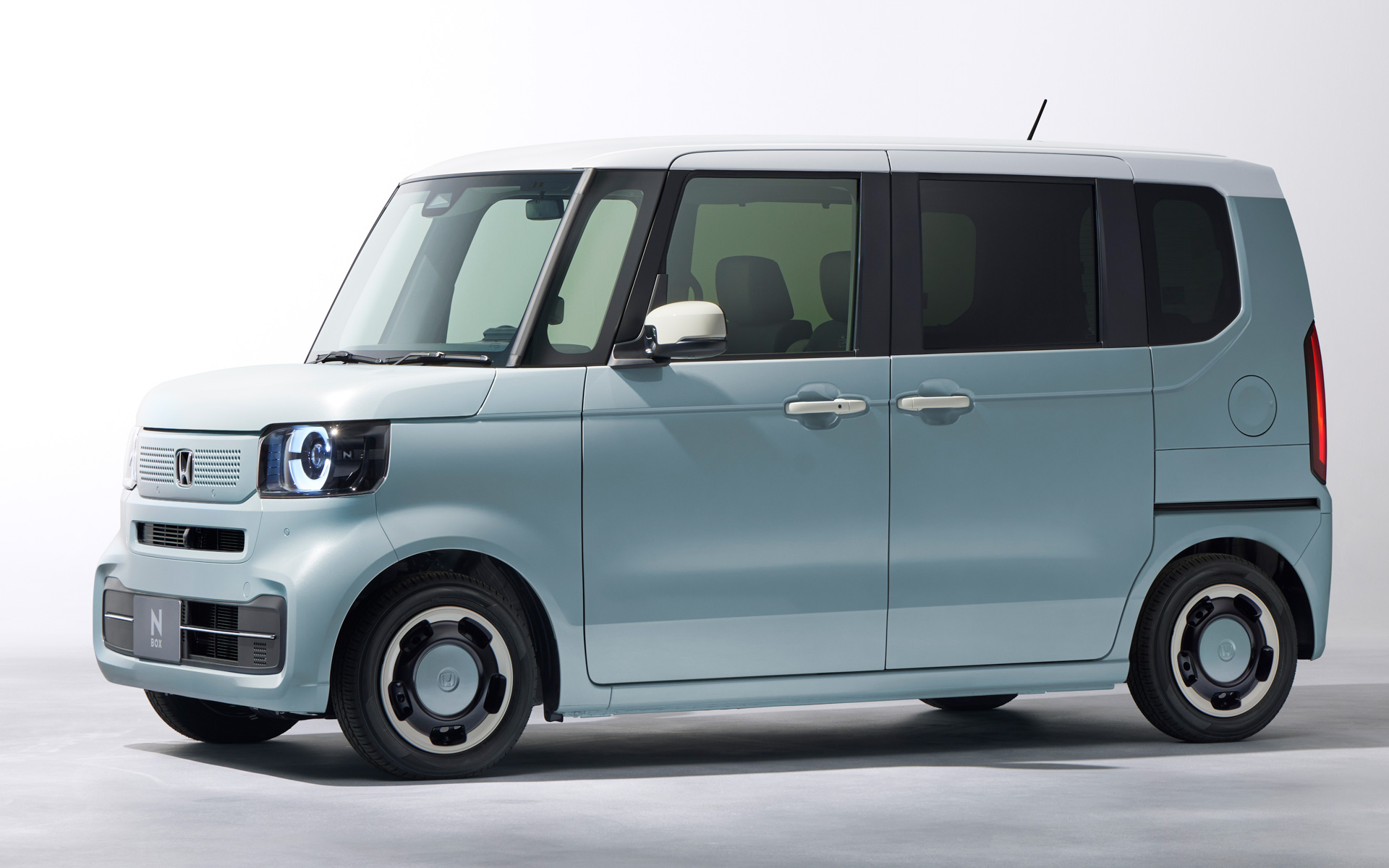 「N-BOX」写真は2026年7月発売予定マイナーモデルチェンジモデル
