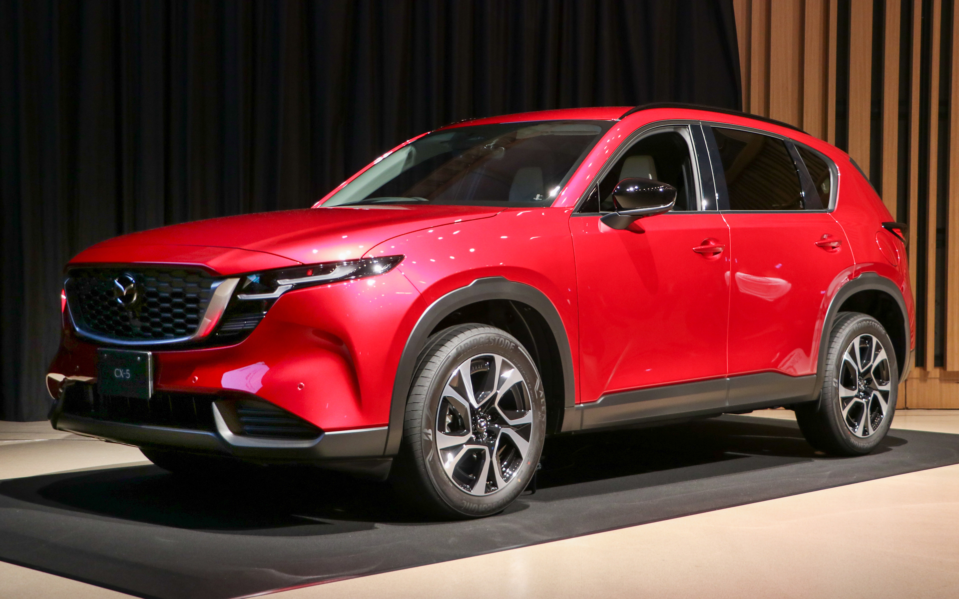 パナソニックオートモーティブシステムズのCDCが搭載されているマツダの新型「CX-5」