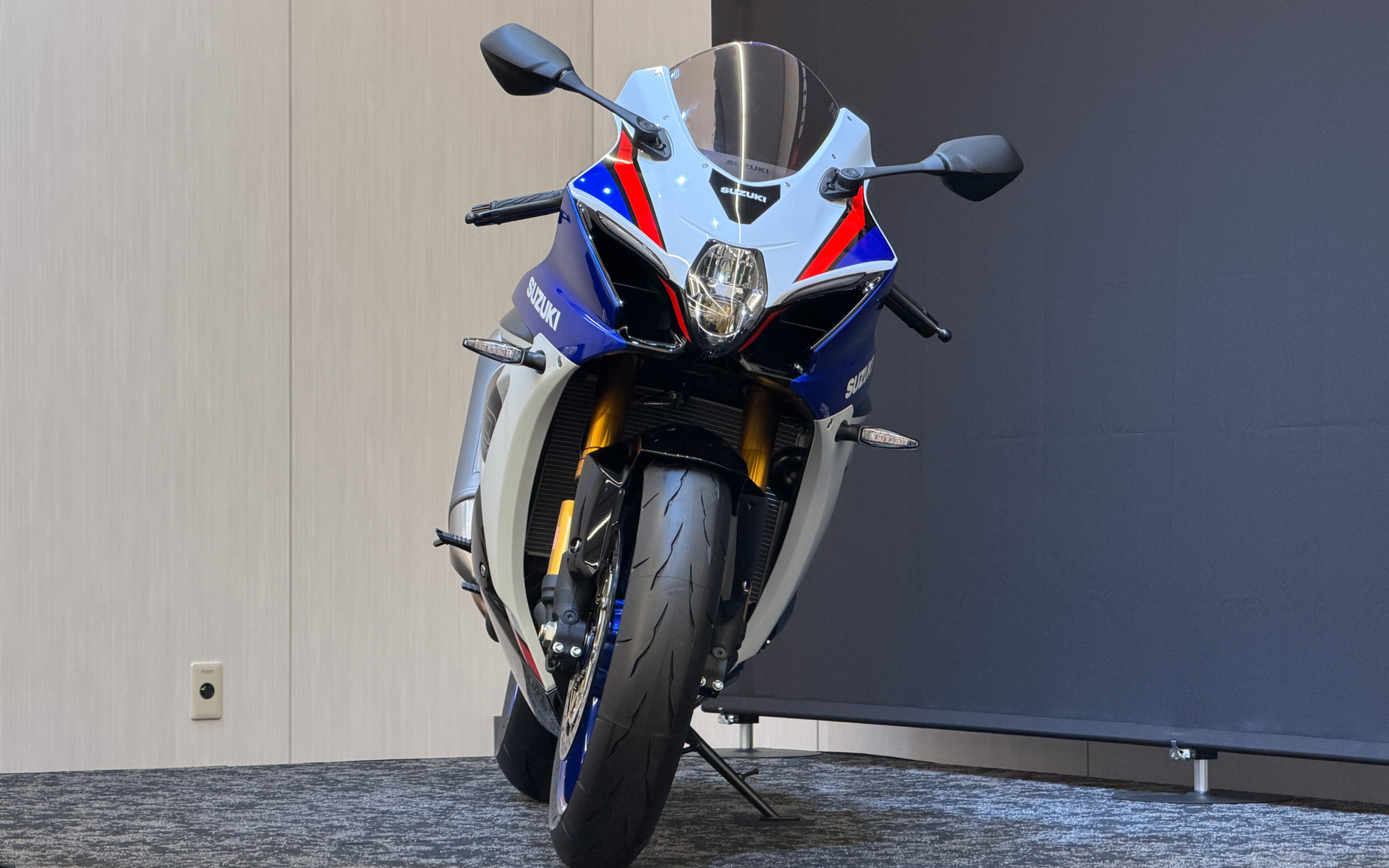 新型「GSX-R1000R」
