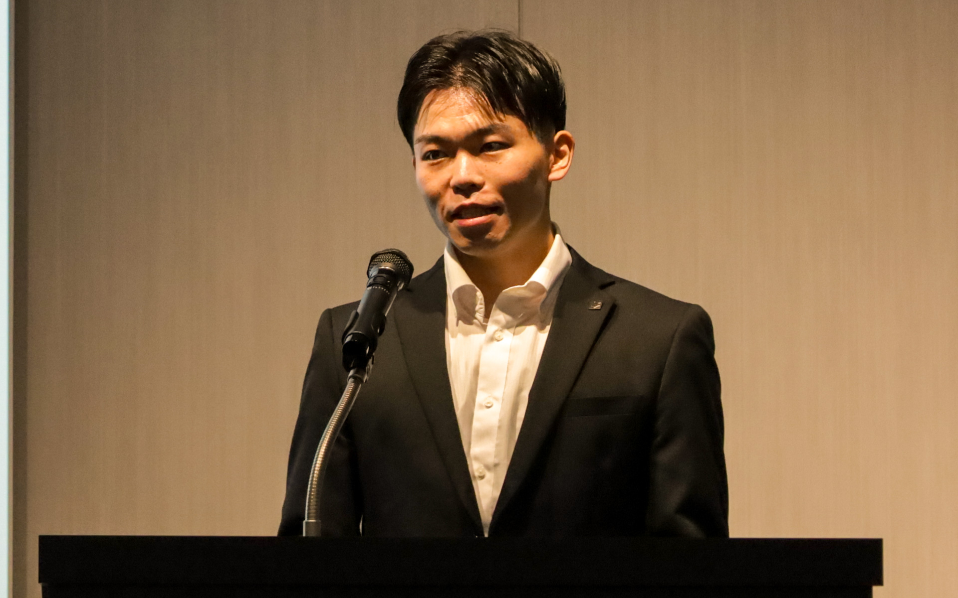 車体部品を担当した高橋海都氏