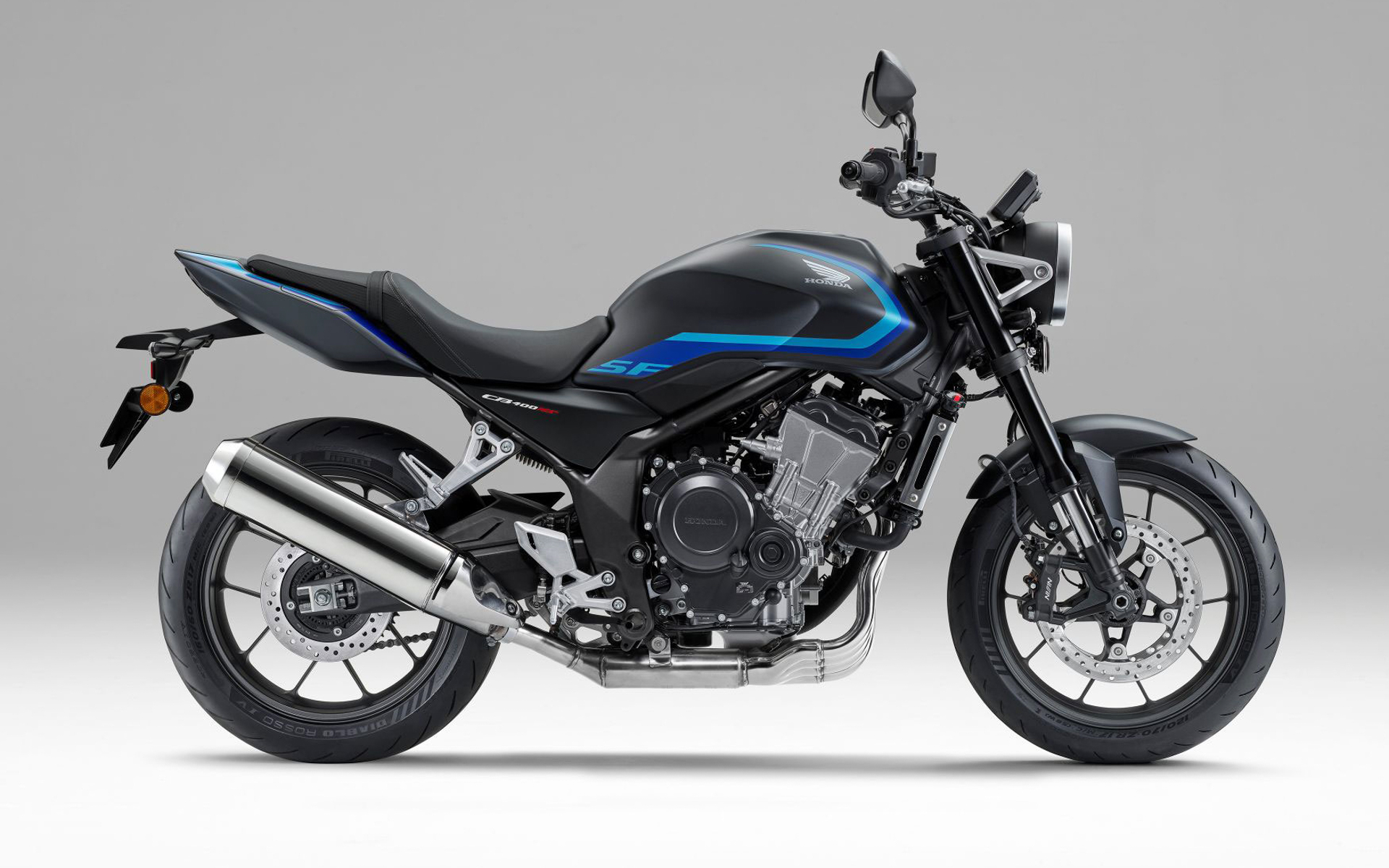 CB400 SUPER FOUR E-Clutch（マットバリスティックブラックメタリック）