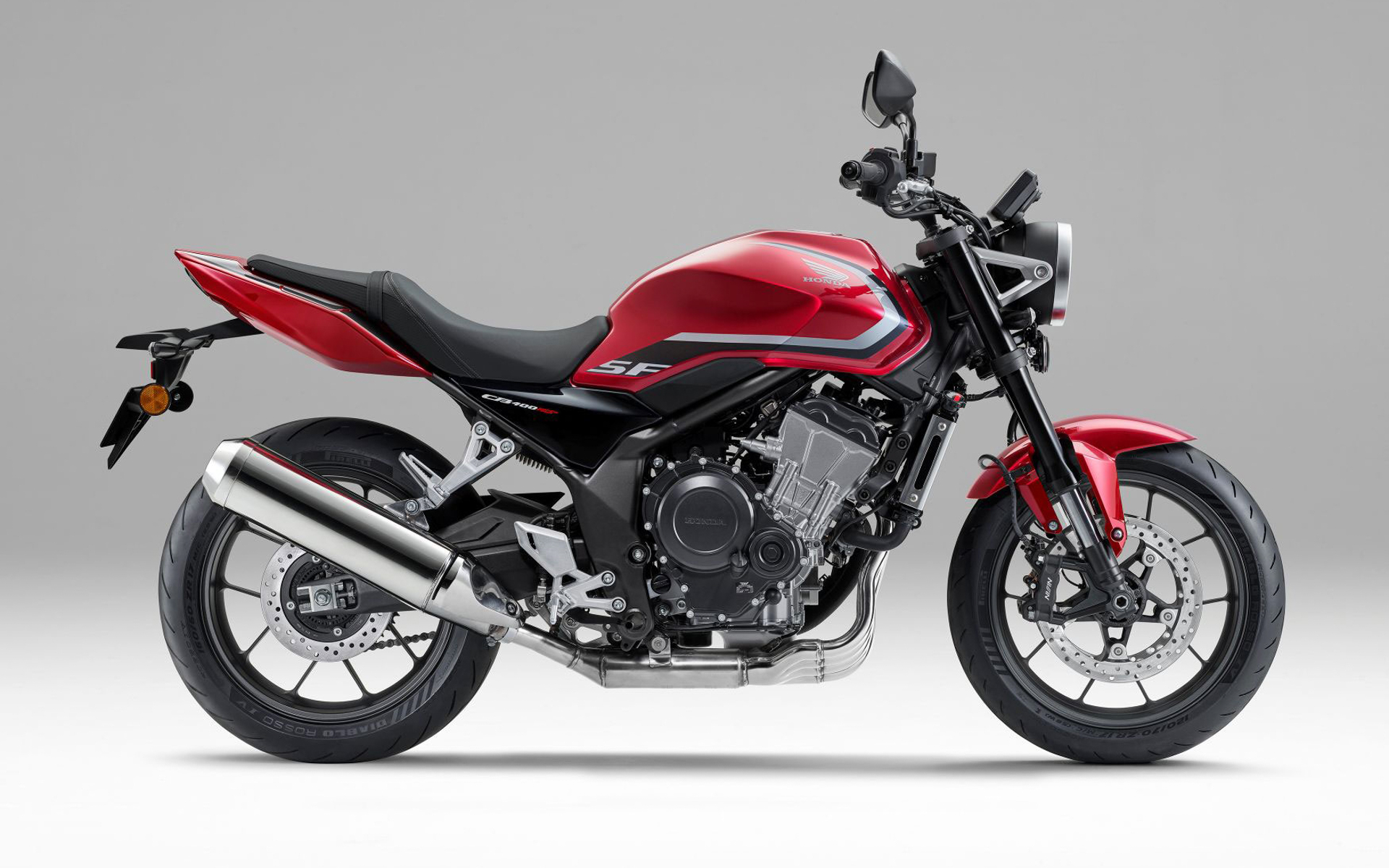 CB400 SUPER FOUR E-Clutch（キャンディ―クロモスフィアレッド）