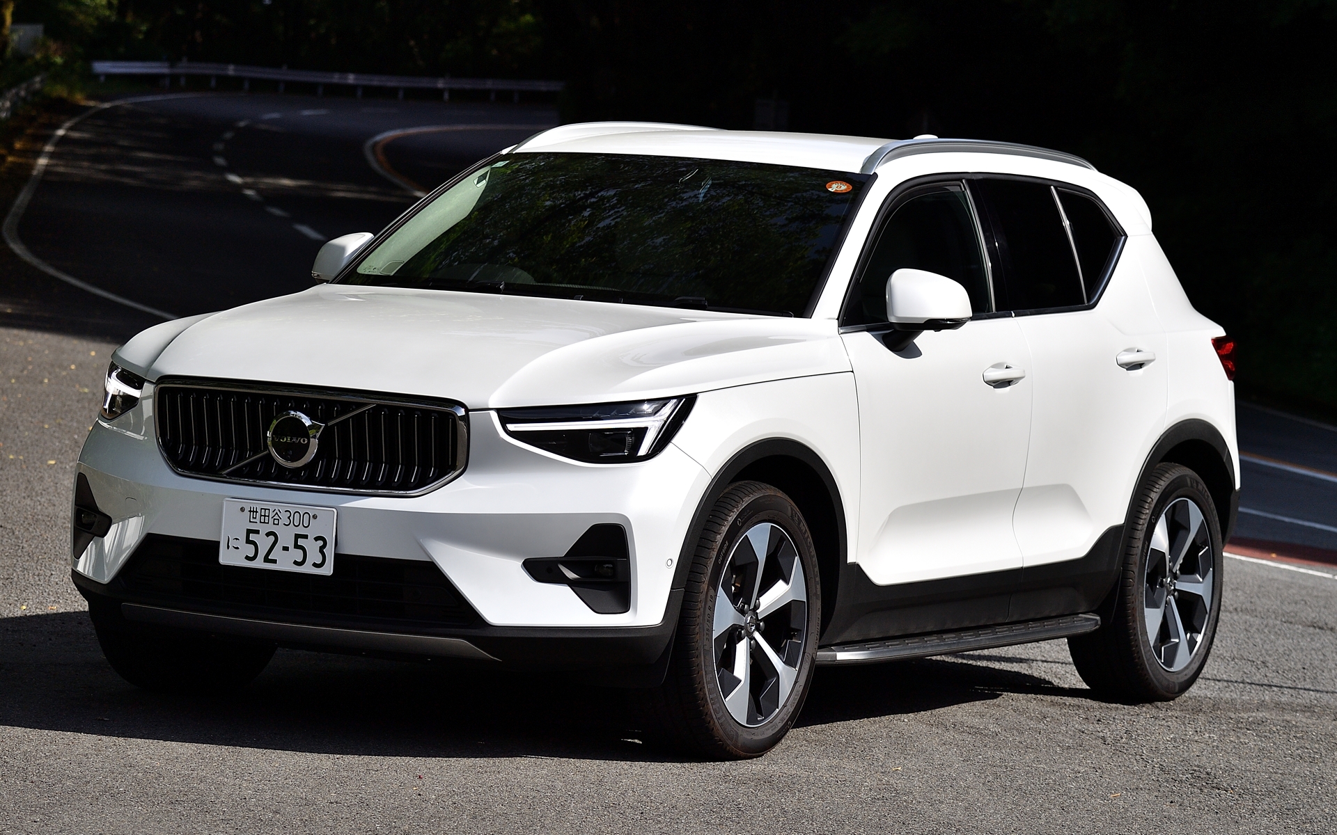 試乗したXC40 Ultra B4 AWDは2026年モデル。価格は639万円