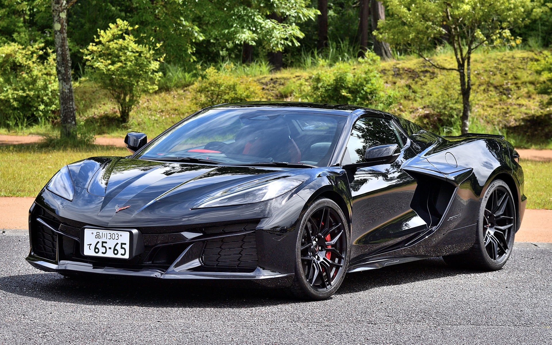 今回試乗した「コルベットZ06コンバーチブル」。ボディカラーはブラック