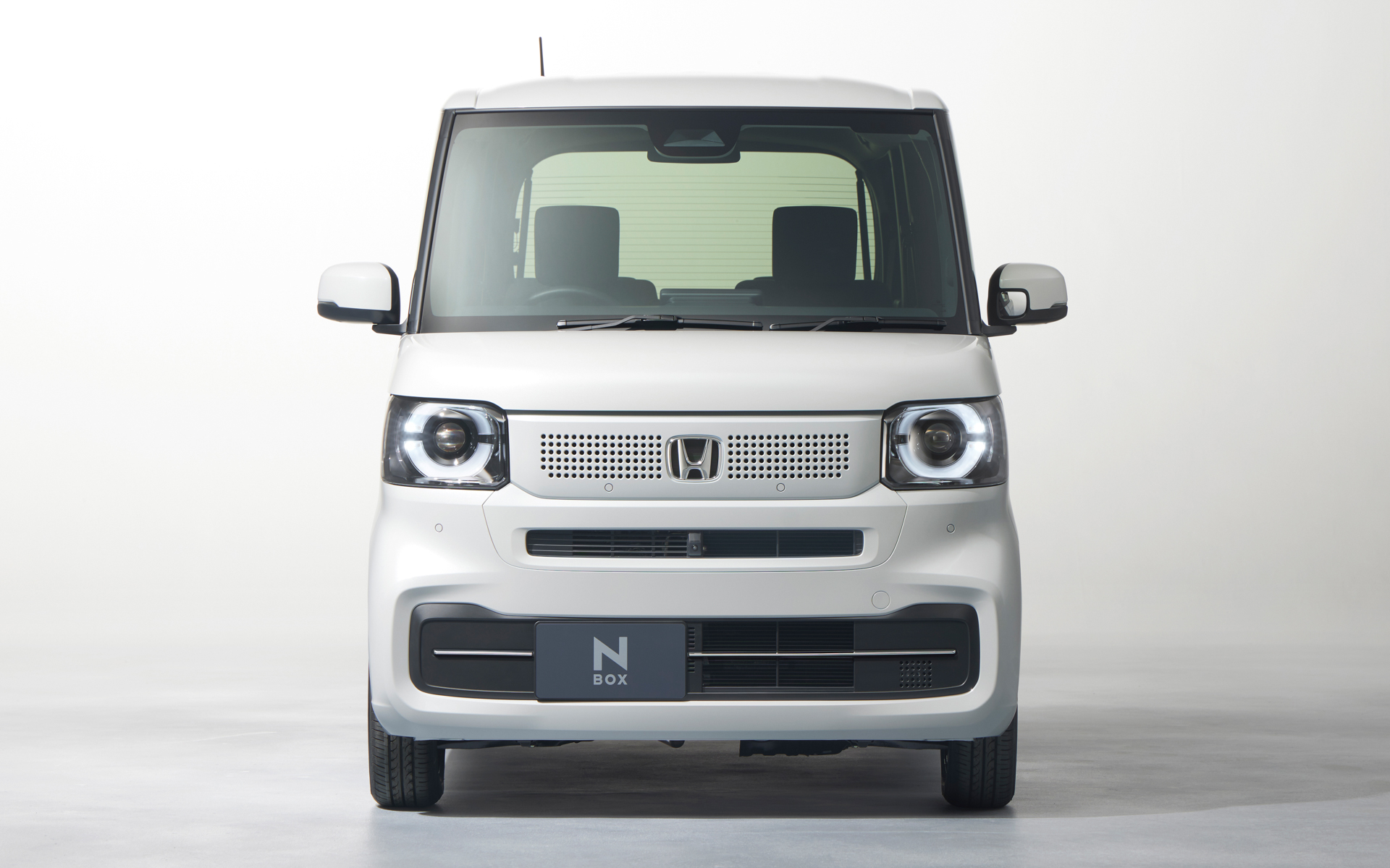 N-BOXフロントビュー