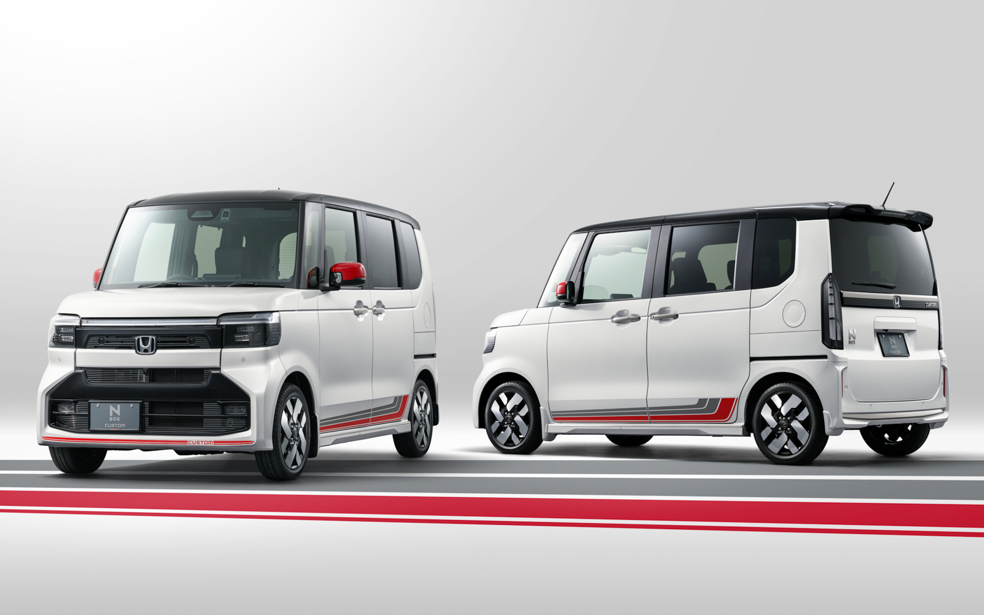 ホンダアクセスがマイチェンした「N-BOXカスタム」のスタイリングを一新する純正アクセサリー「SPORTY STYLE」を発表した
