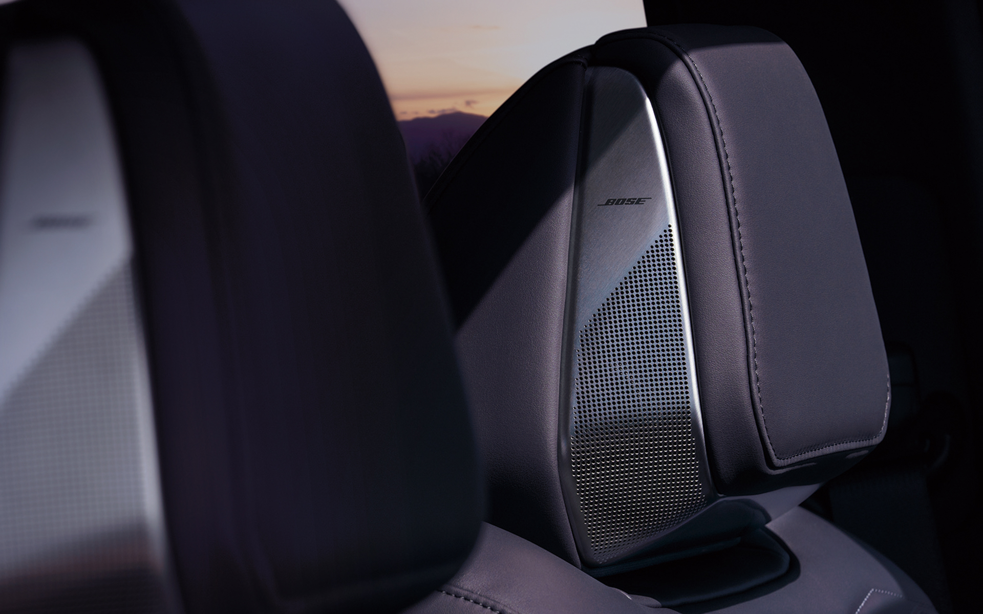 BOSE 22スピーカープレミアムサウンドシステムを採用