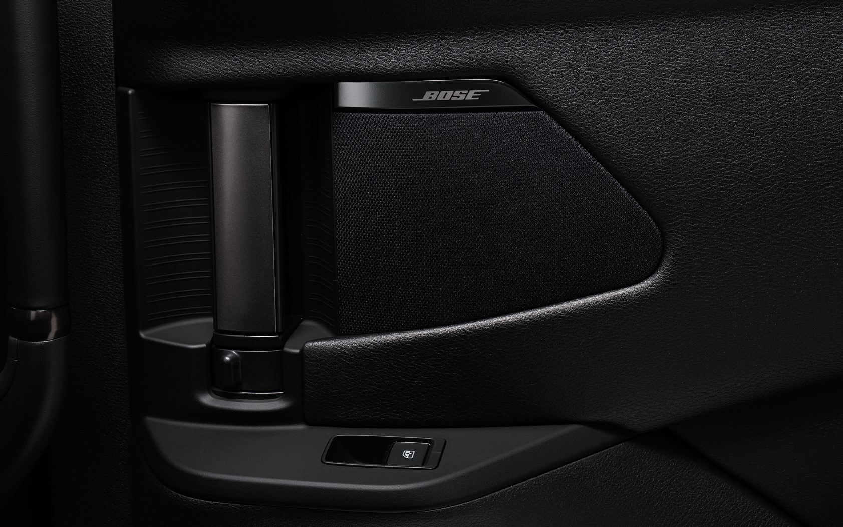 BOSE22スピーカープレミアムサウンドシステムを採用