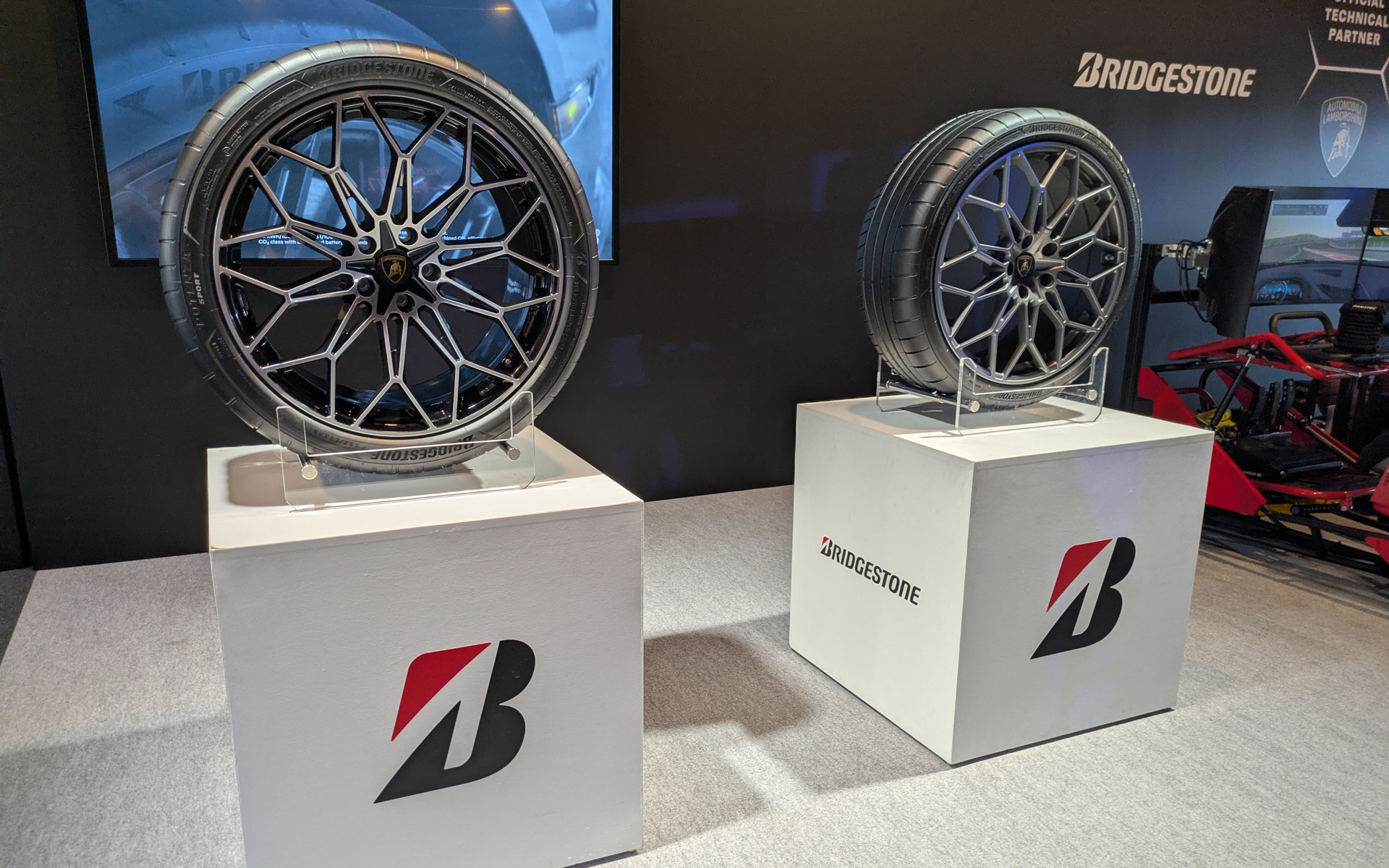 テメラリオの純正タイヤに採用されているポテンザ スポーツ