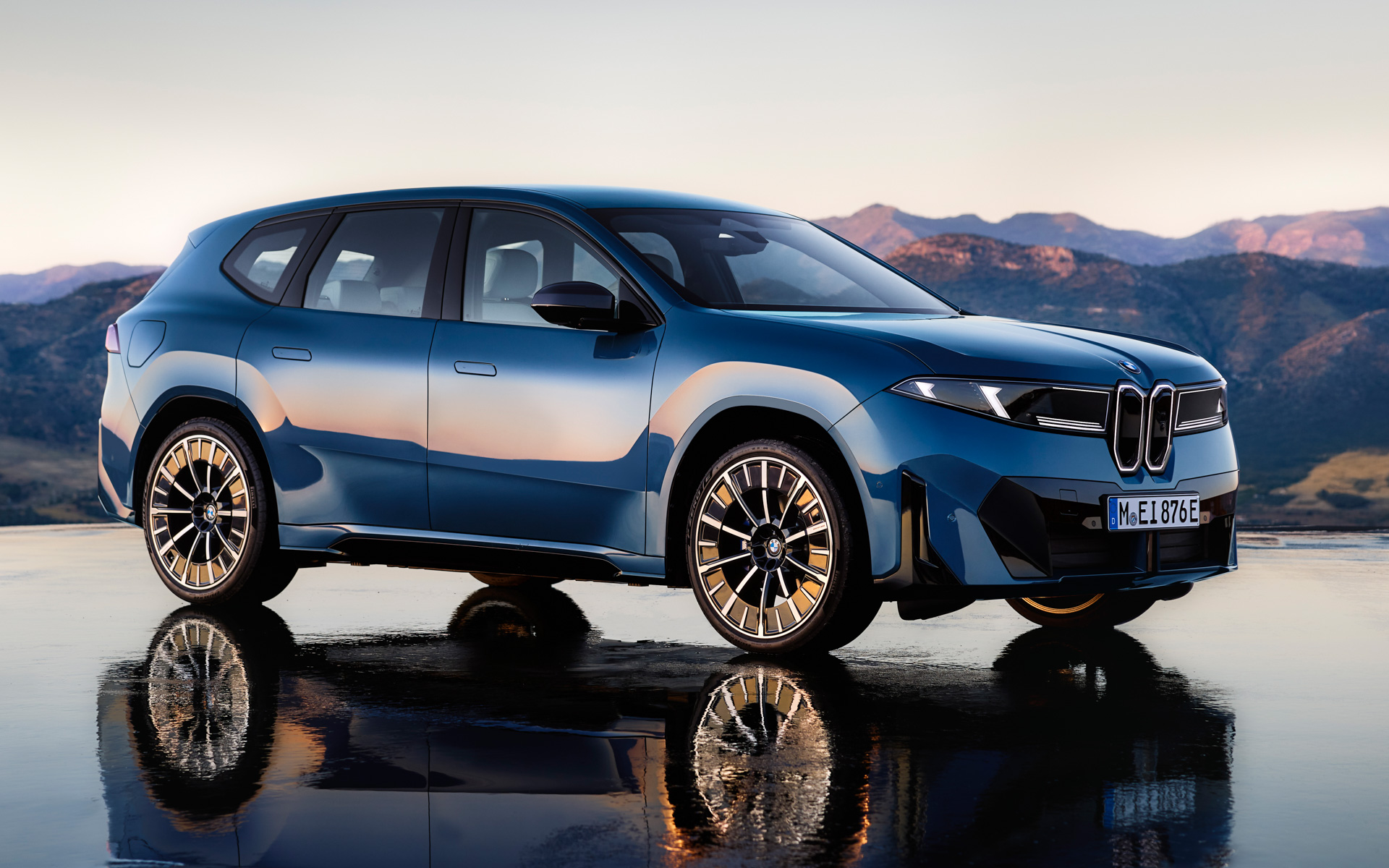 BMWの次世代コンセプト「ノイエ・クラッセ」第1弾モデル新型「iX3」