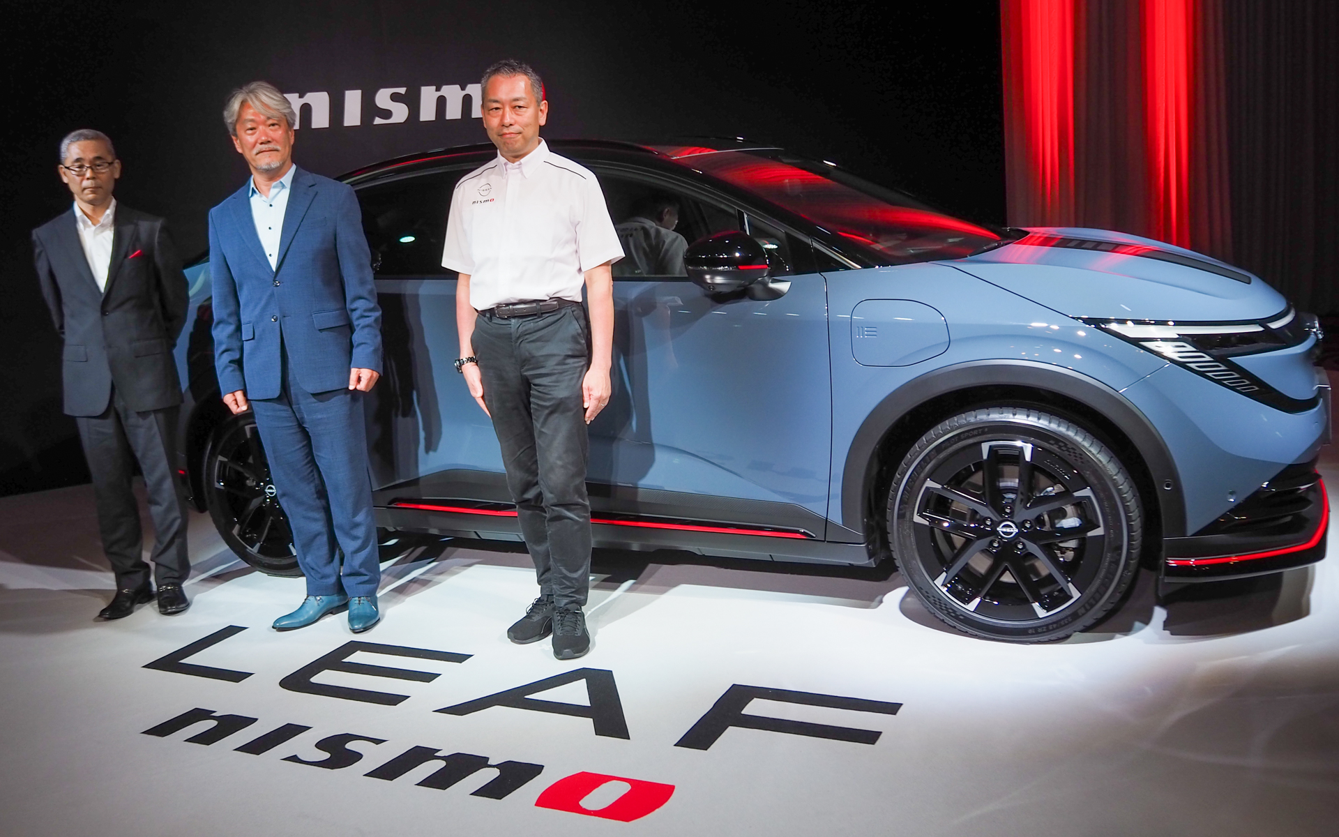 新型「リーフNISMO」の発表会が実施された。左から、日産モータースポーツ＆カスタマイズ株式会社 NISMO商品戦略・企画部 チーフプロダクトスペシャリスト 饗庭貴博氏、同 カスタマイズデザイン部 部長 森田充儀氏、同 カスタマイズプロジェクト統括部 開発主担 成富健一郎氏