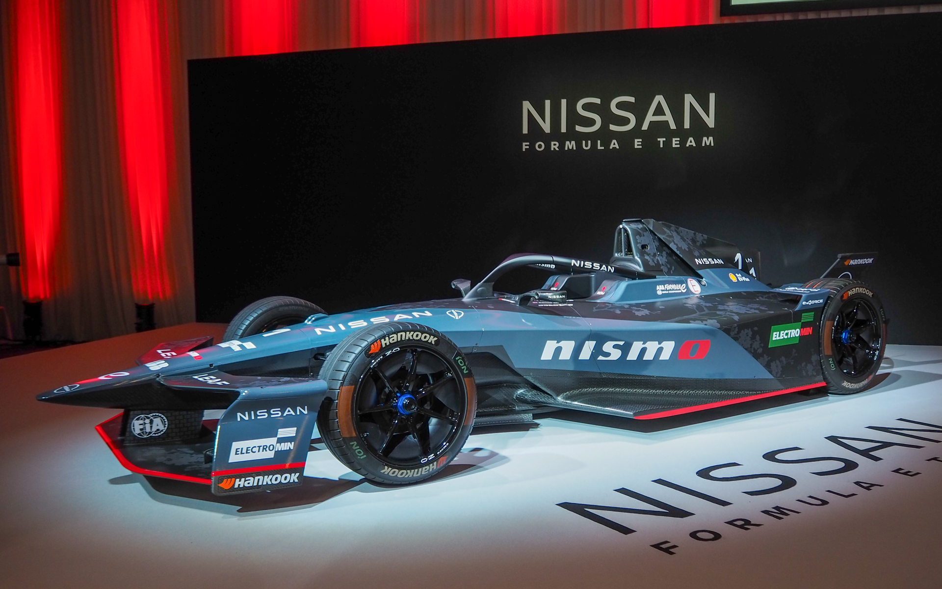 アンベールされた日産フォーミュラEマシン（Gen3）東京大会スペシャルリバリー仕様