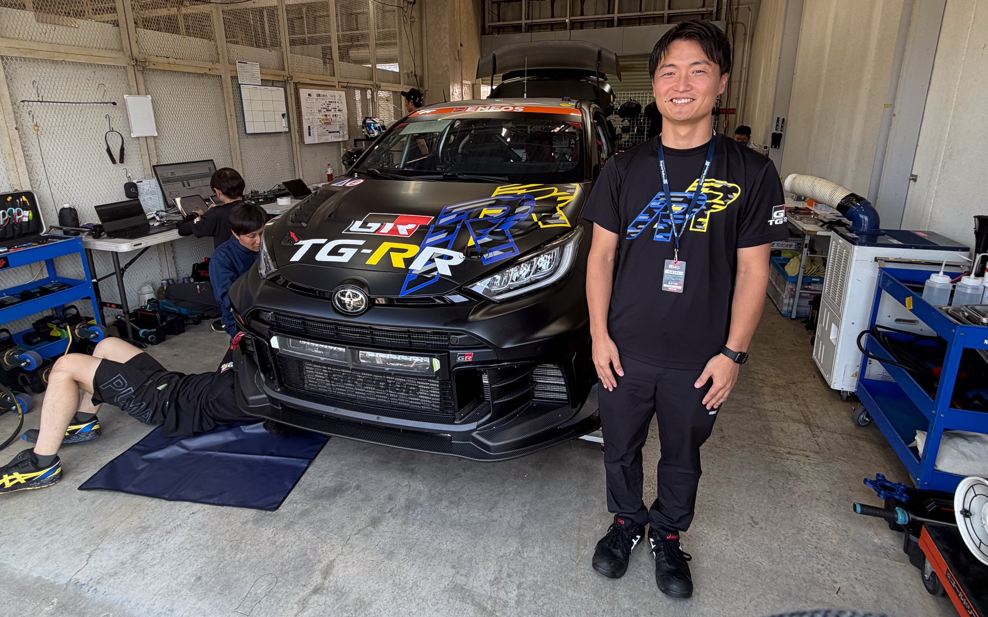 ニュルブルクリンク24時間レース仕様のGRヤリスを担当するトヨタ自動車株式会社 GAZOO Racing Company GR統括部 ZR GR4主任 久富圭氏。スーパー耐久第5戦オートポリスに持ち込まれた改良ニュル仕様のGRヤリスについてうかがった