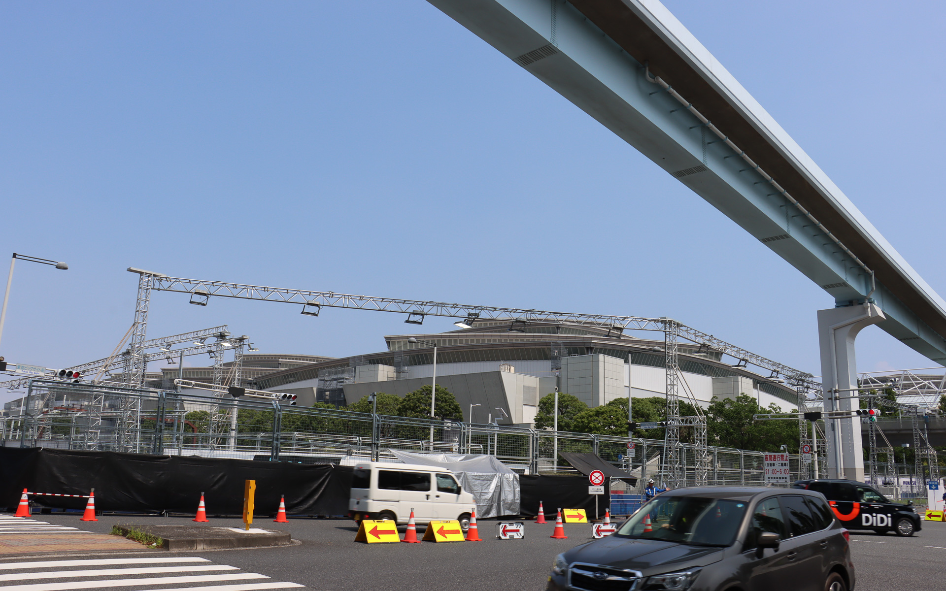 フォーミュラE 東京大会の舞台となった「東京ストリートサーキット」は、日ごろは多くの人が利用している一般道を閉鎖してコースを設営
