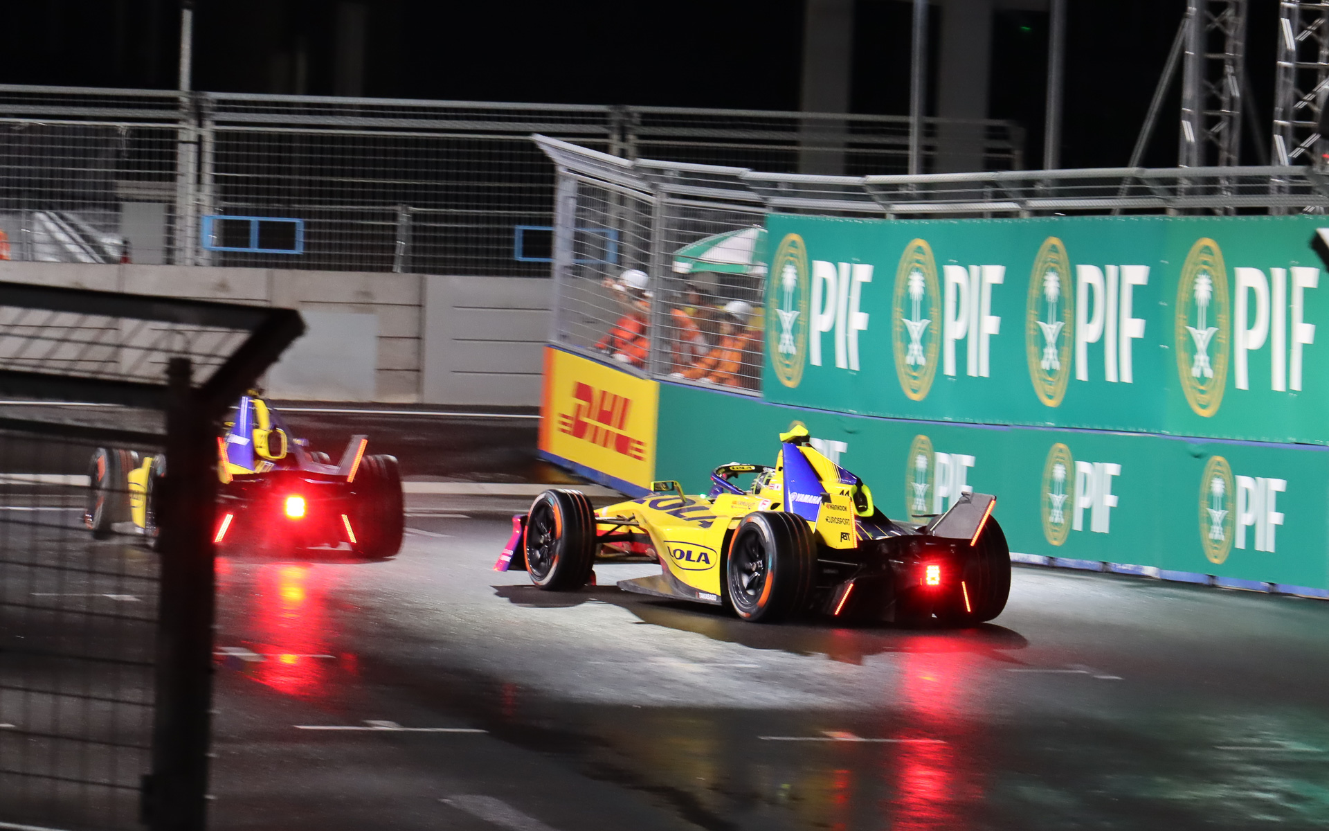 第15戦・決勝レースの走行シーン