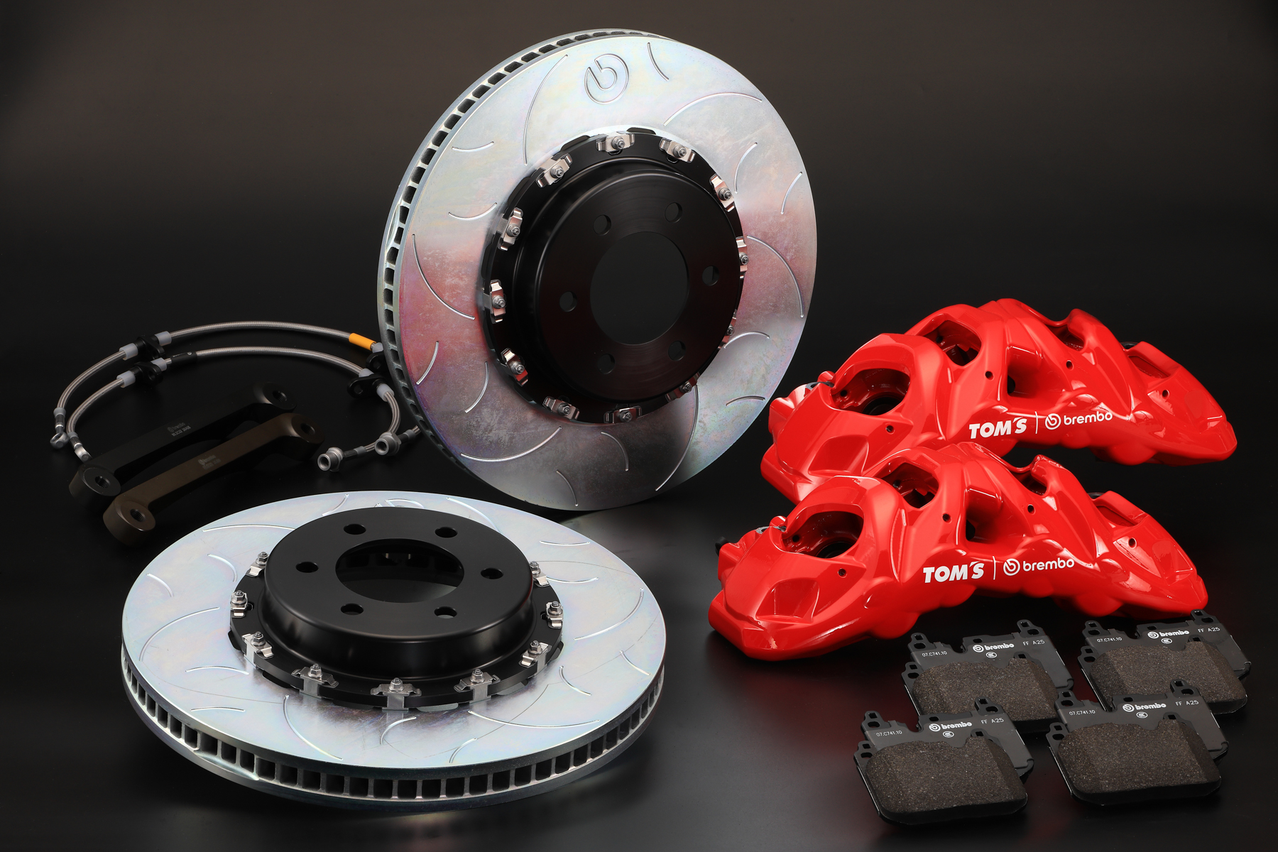 大型SUV向けブレーキシステム「TOM'S×brembo BM」