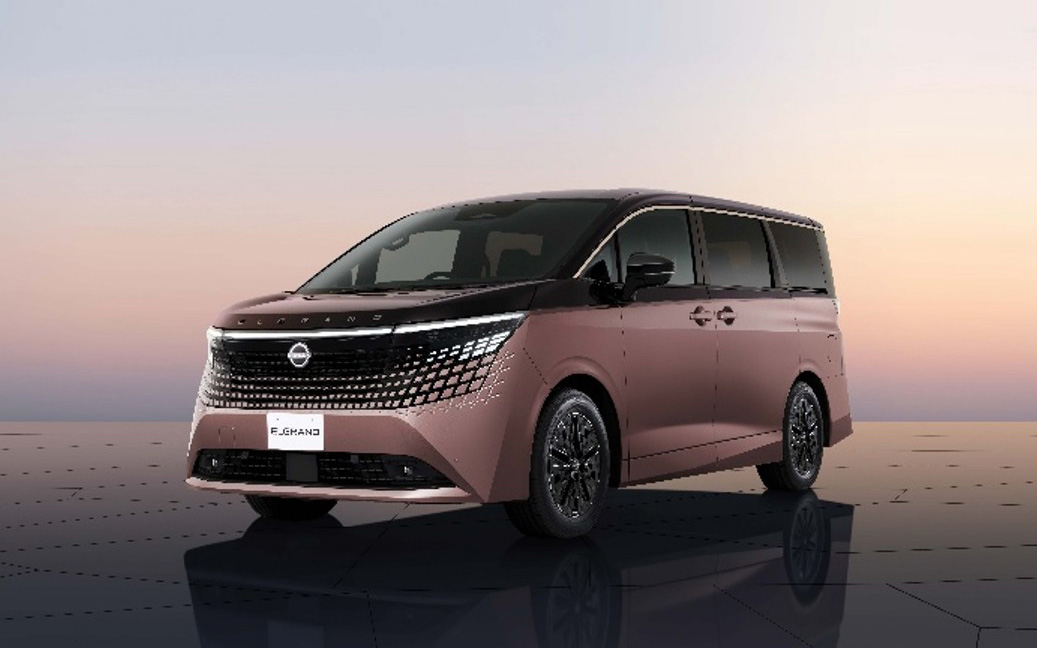 パナソニックの統合型ANC搭載オーディオアンプを採用した日産自動車の新型「エルグランド」