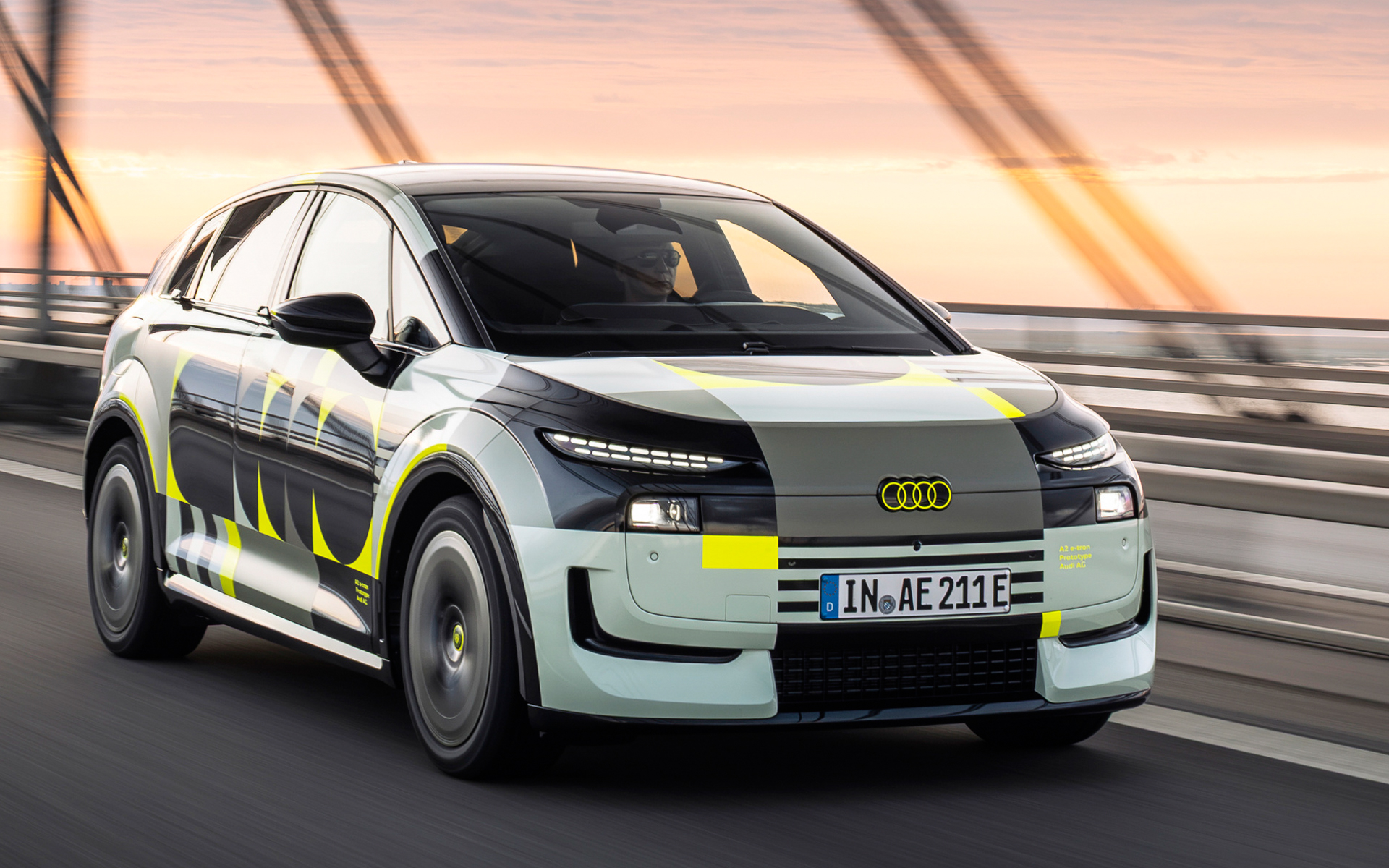 アウディの新型「A2 e-tron」を公開した