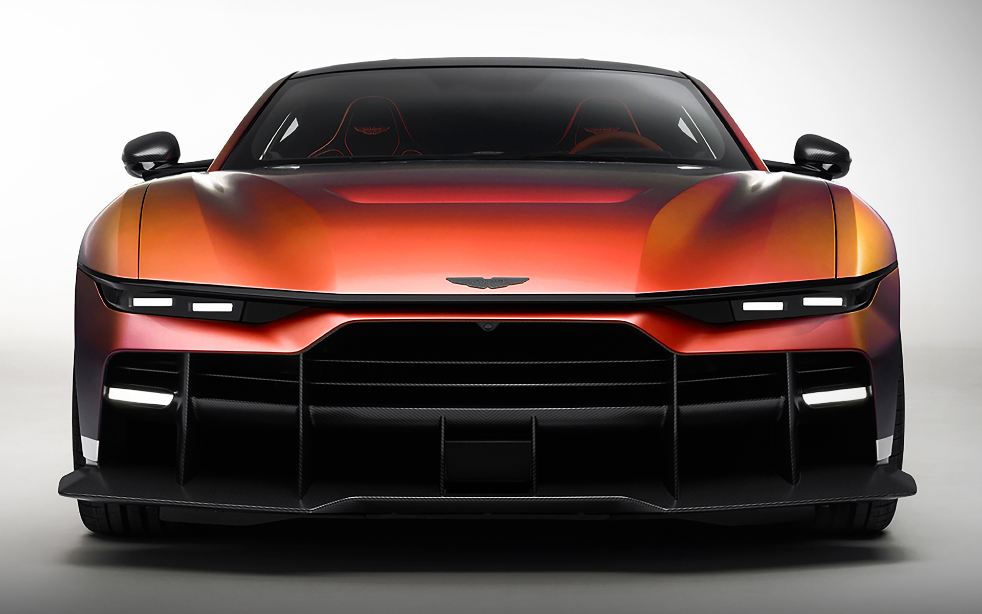 アストンマーティン新型「ヴァレン」