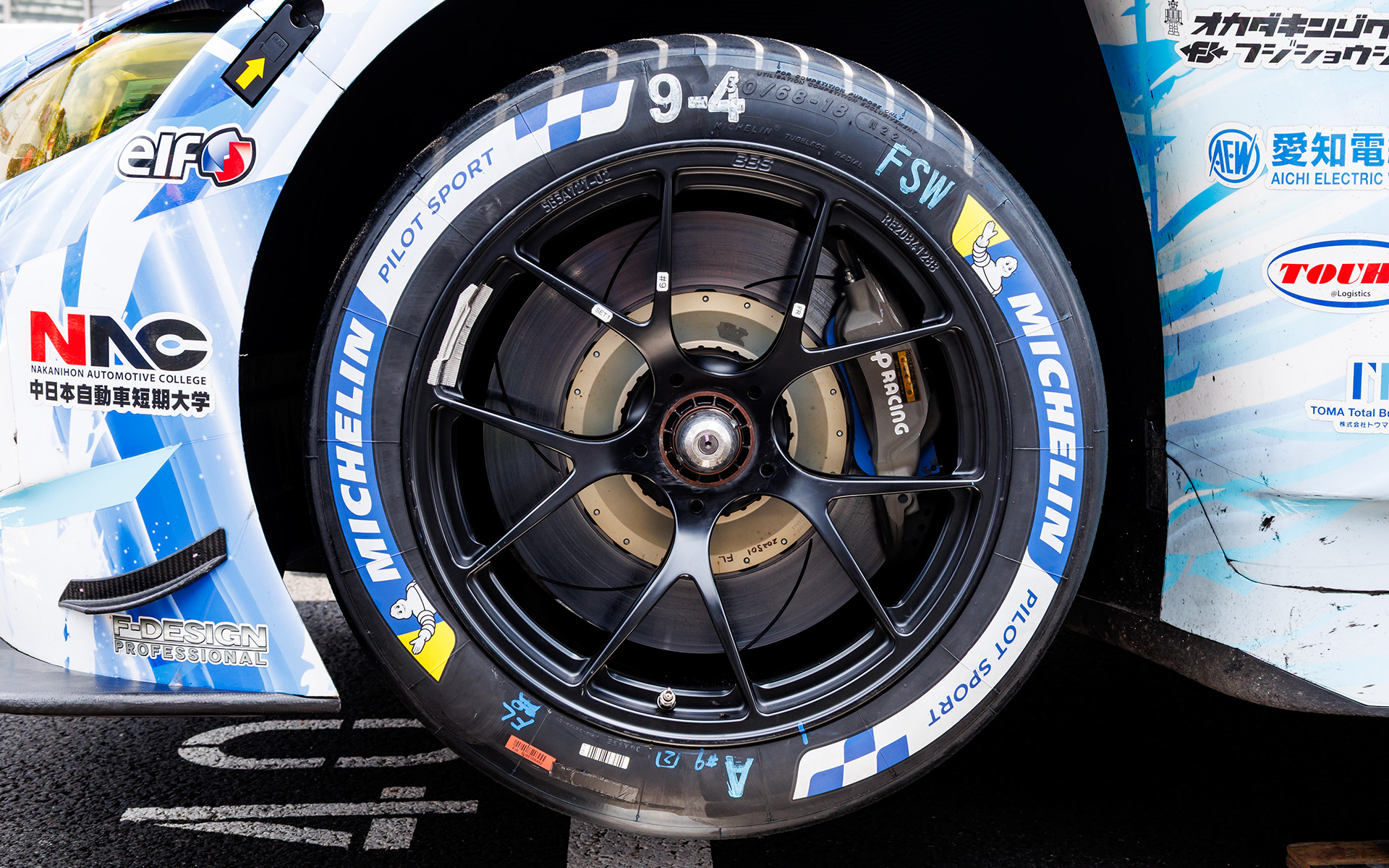 スーパーGTはスプリントレースという耐久レースとは異なる特徴がある