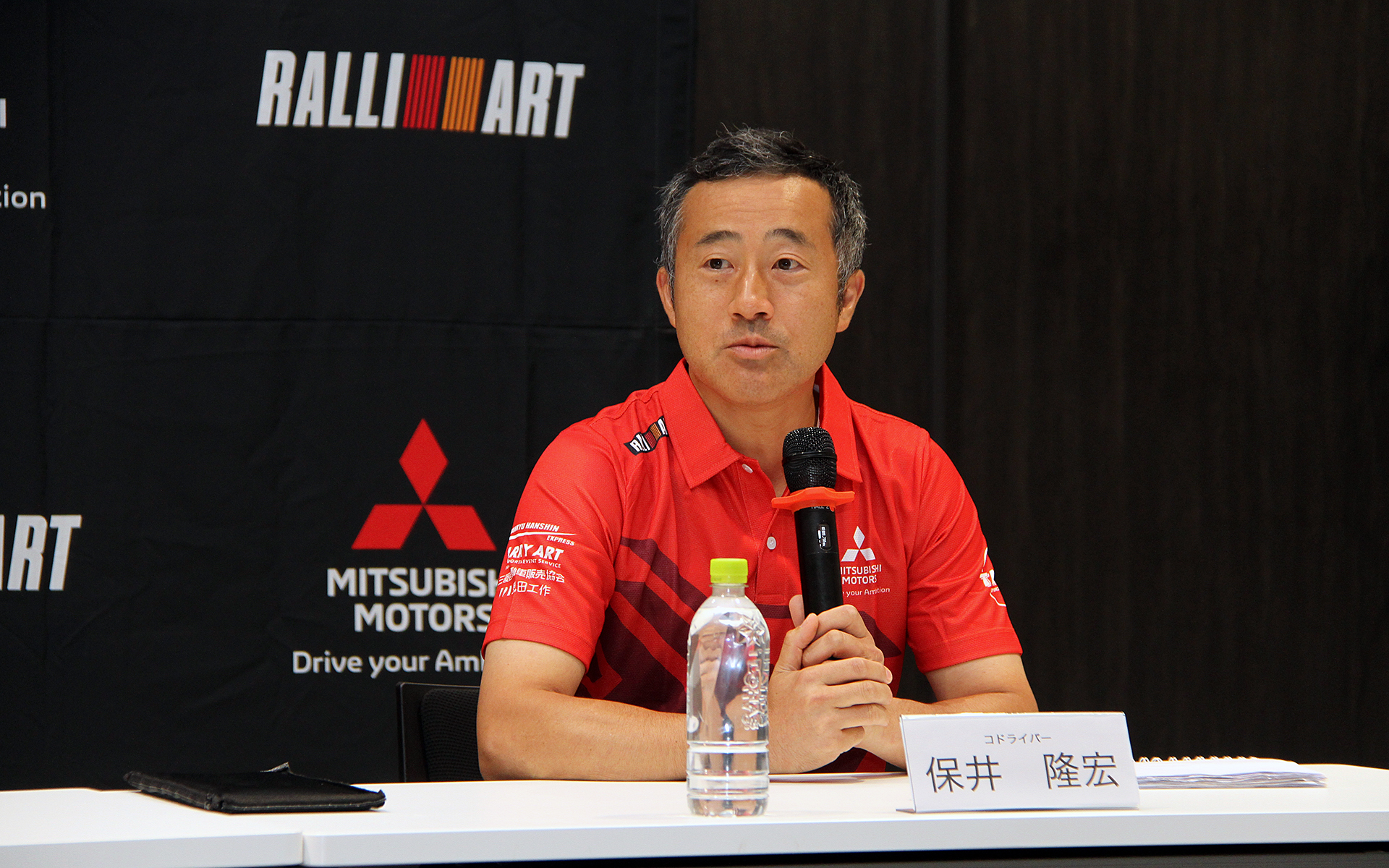 コドライバーを務めた保井隆宏選手