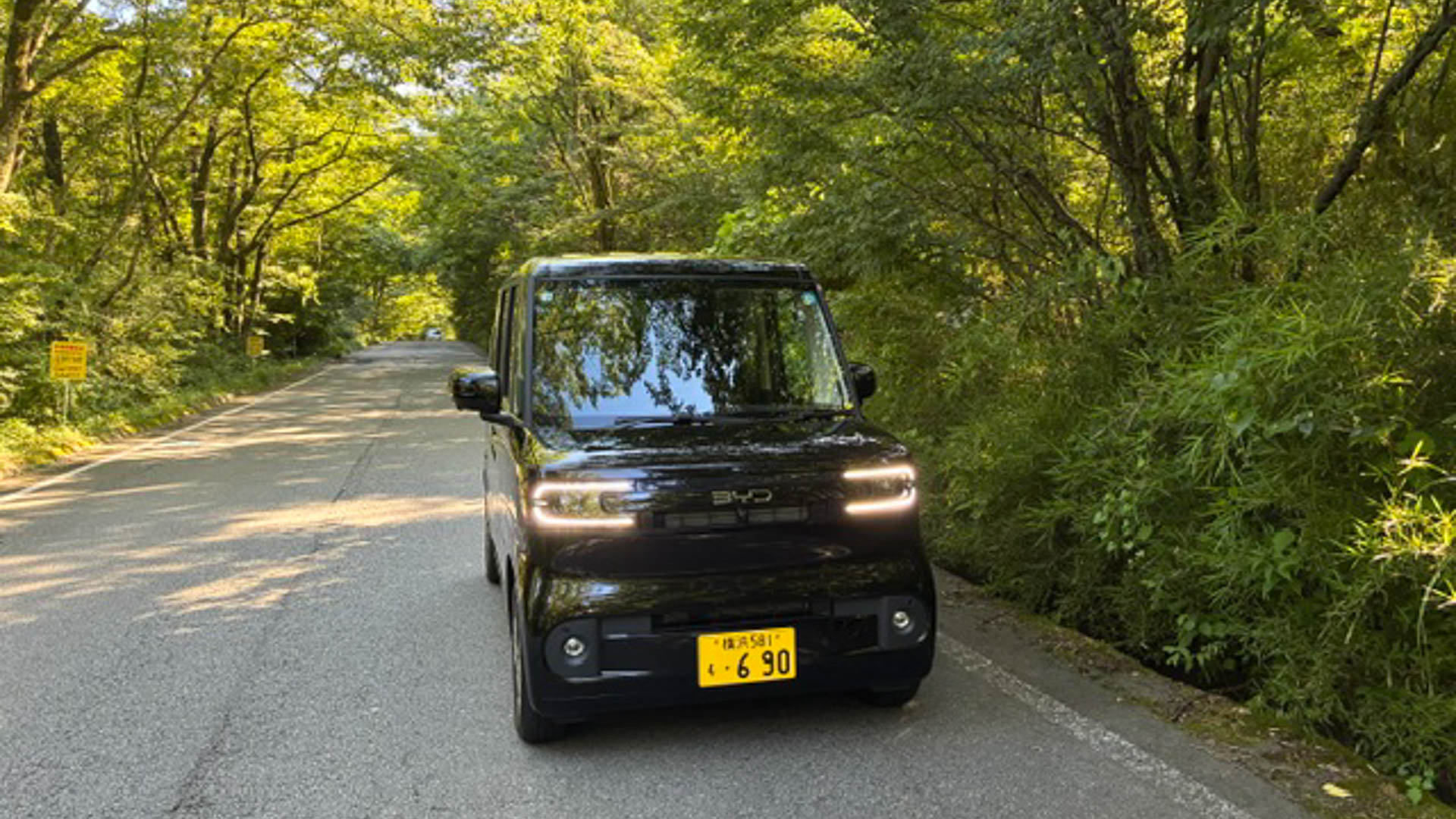 BYDの軽EVのラッコ。軽枠で最大のスペースを取ると似たデザインになる。素直な面構成はハリがあってスッキリしている。金型には日本の技術が活かされている