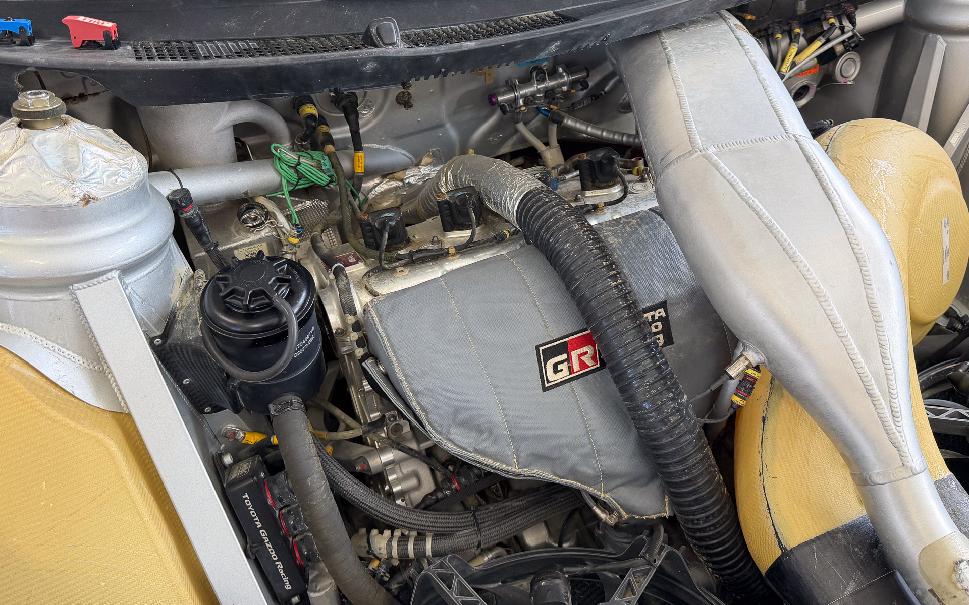 エンジンはWRC仕様の4気筒を装備