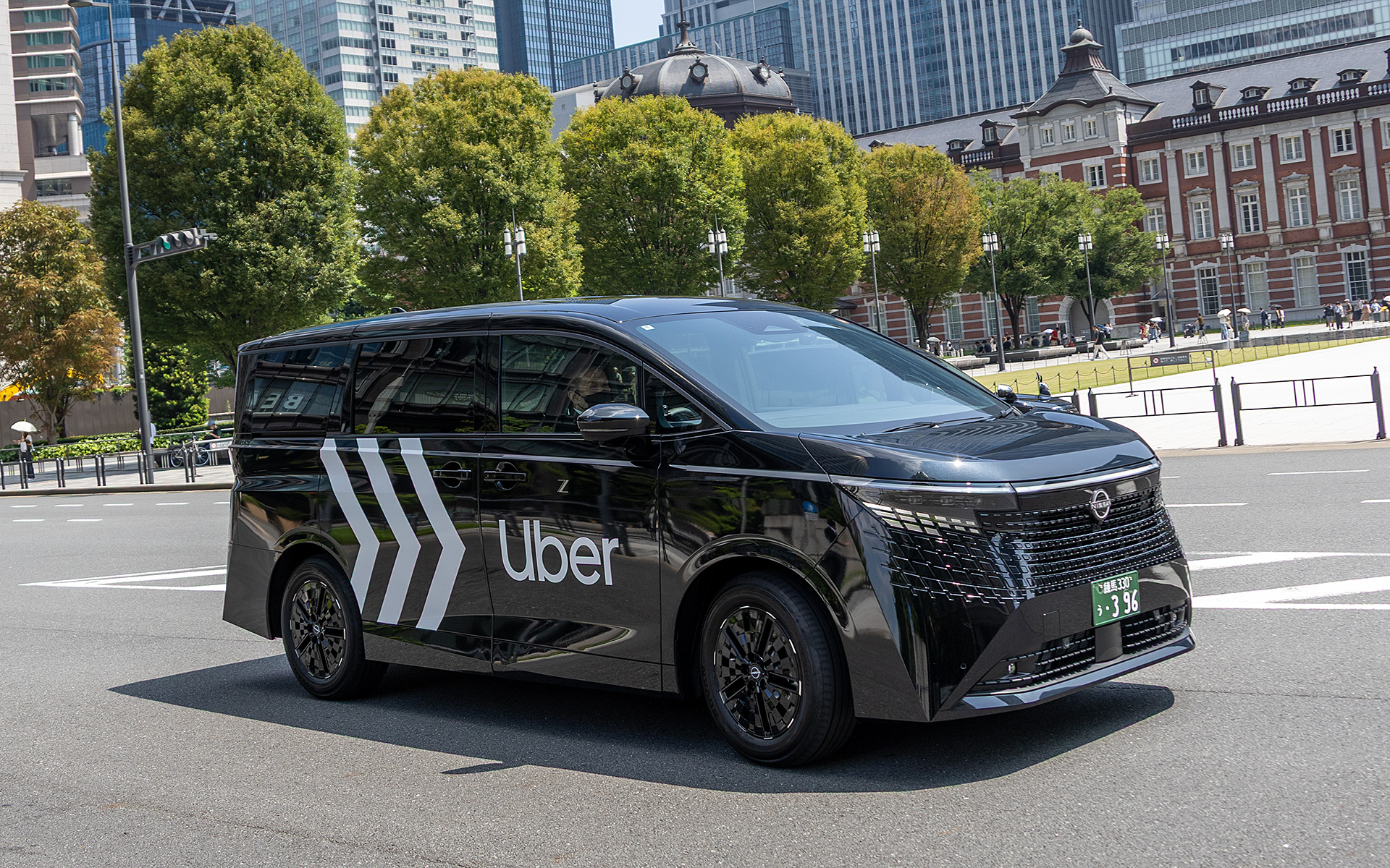 Uberプレミアムの車両ラインアップに追加された新型エルグランド