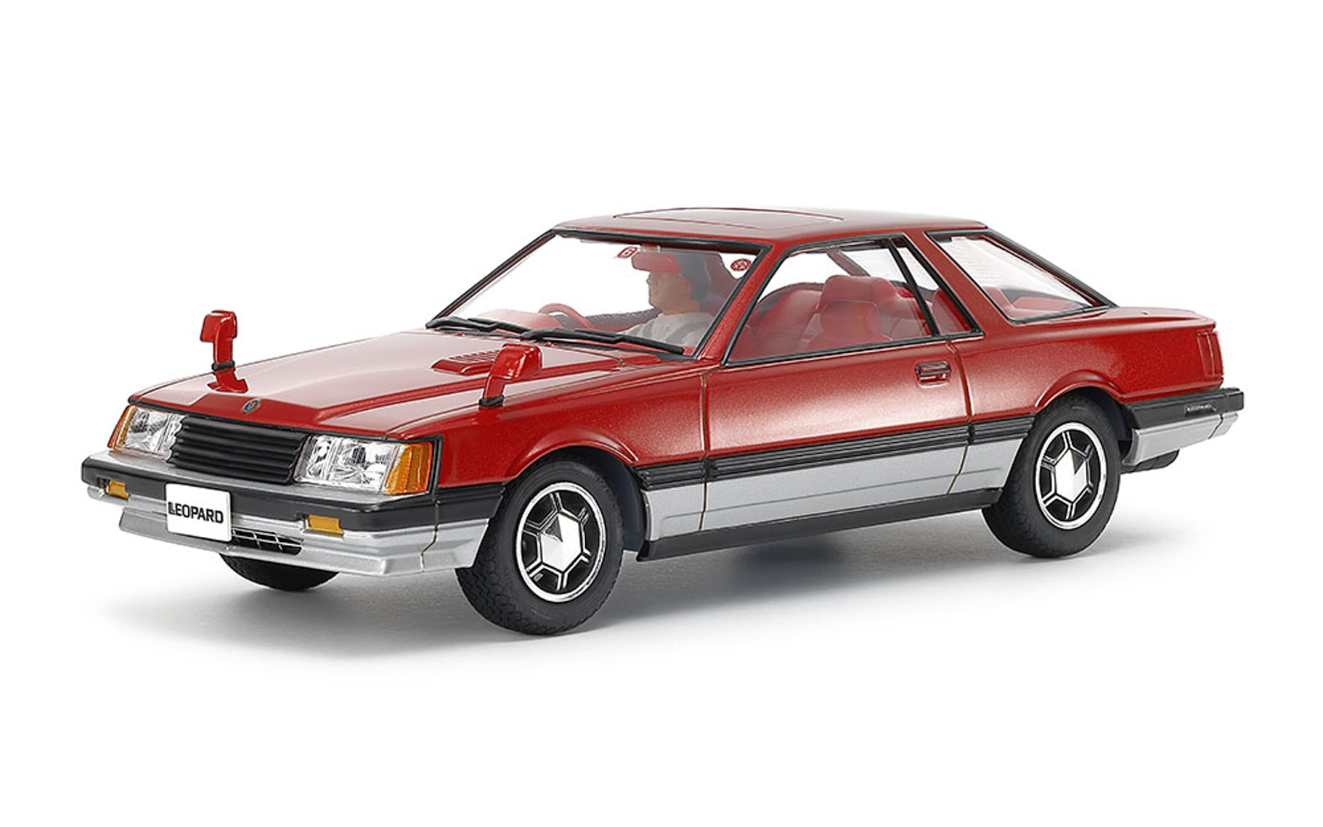 1/24 NISSAN レパード2ドア ハードトップ280X･SF-L