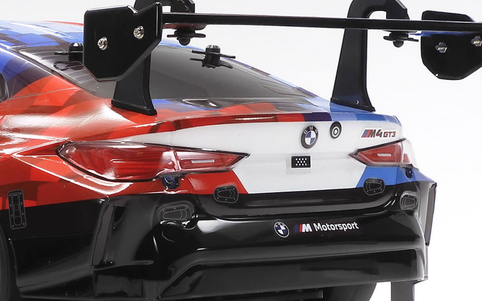 タミヤ、1/10サイズで再現した「BMW M4 GT3 EVO（TT-02シャーシ