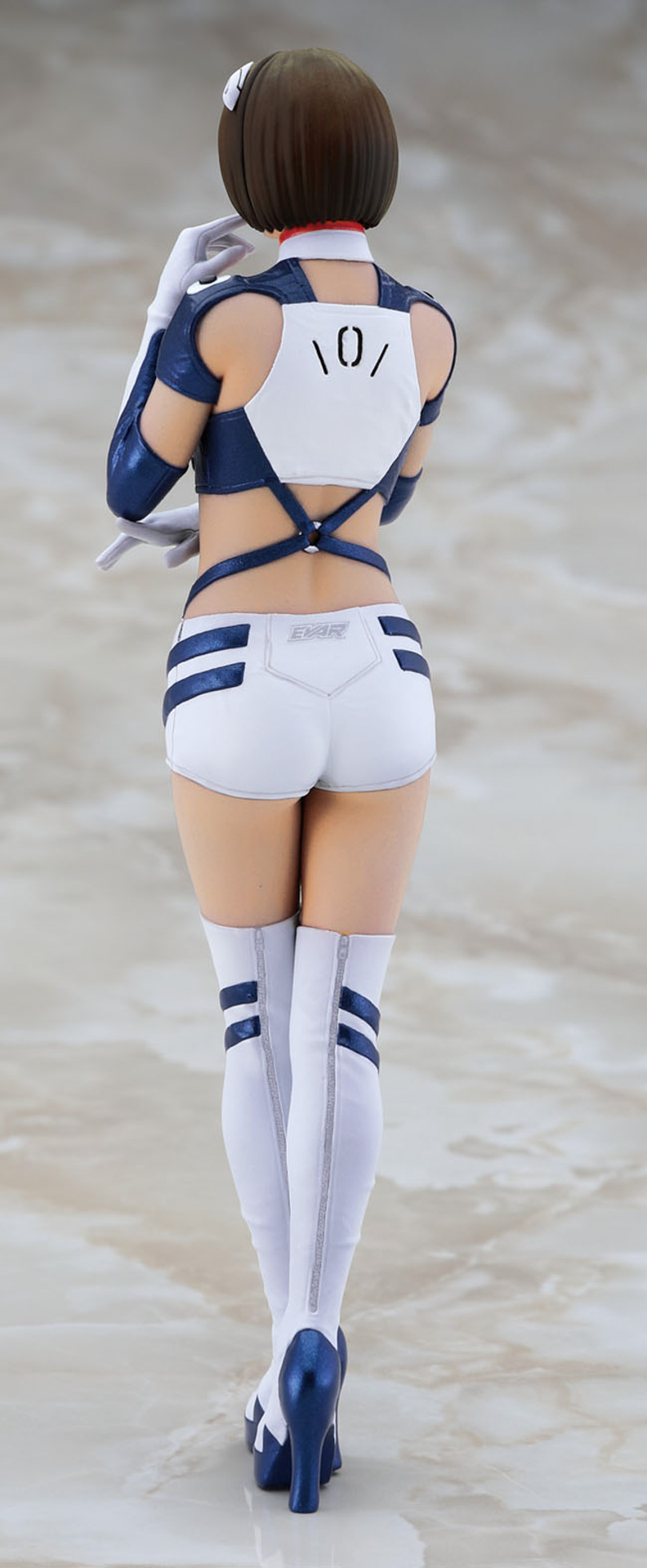 12リアルフィギュアコレクション “エヴァンゲリオンレーシング” サーキットメイト 藤白玲華/綾波レイ