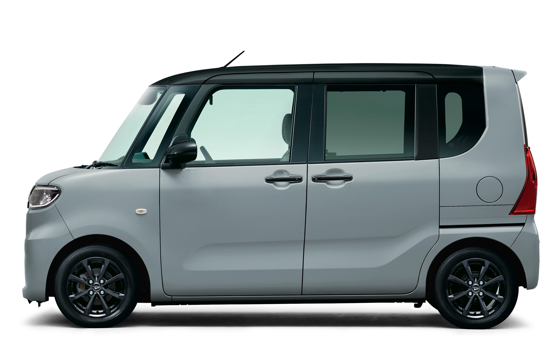 タント X“デイリーツール”2WD（ブラックマイカメタリック×スムースグレーマイカメタリック）